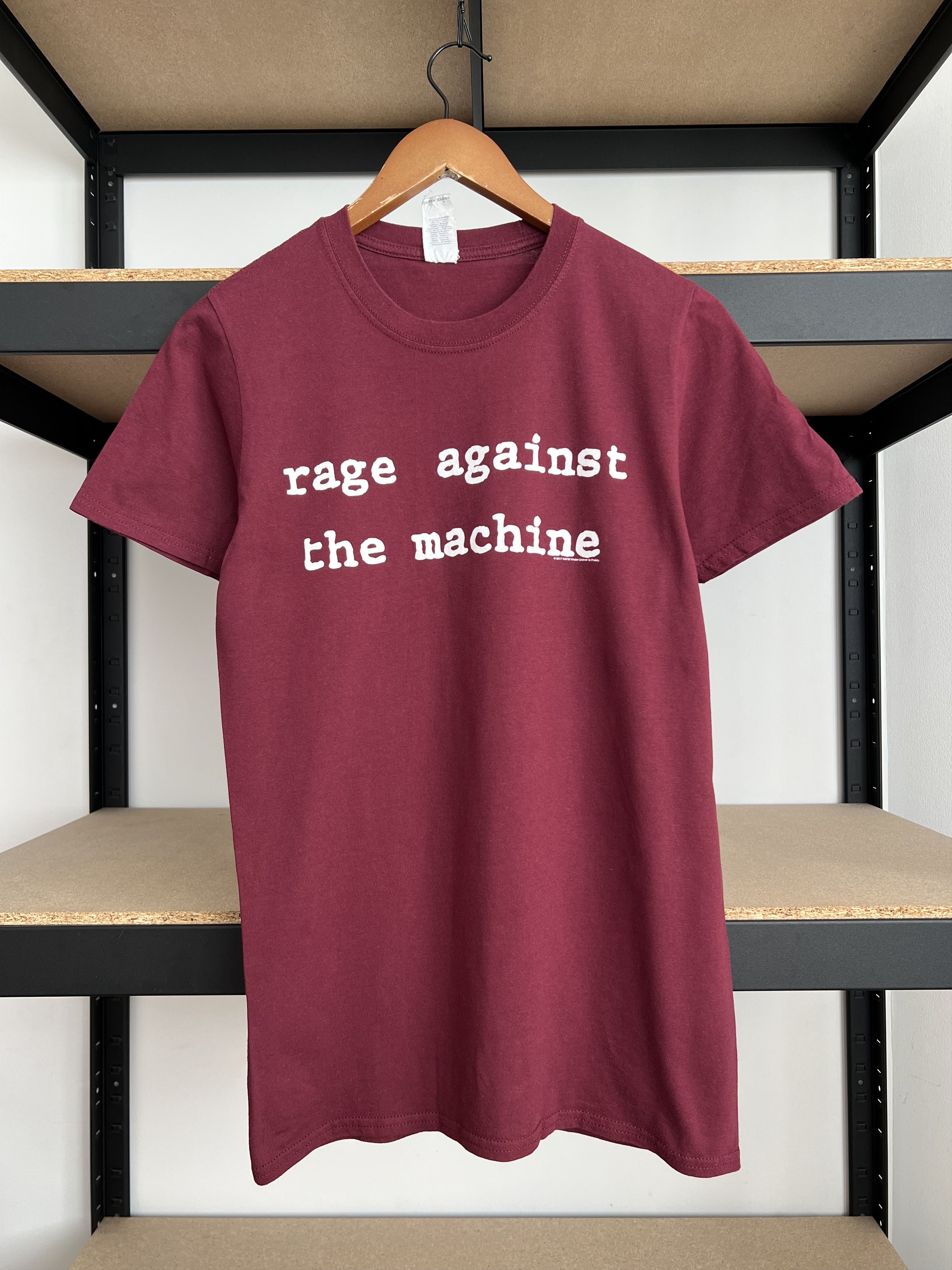 Band Tees Vintage 2017 Rage Against the Machine RATM T-shirt Size US S / EU 44-46 / 1 - 1 Thumbnail