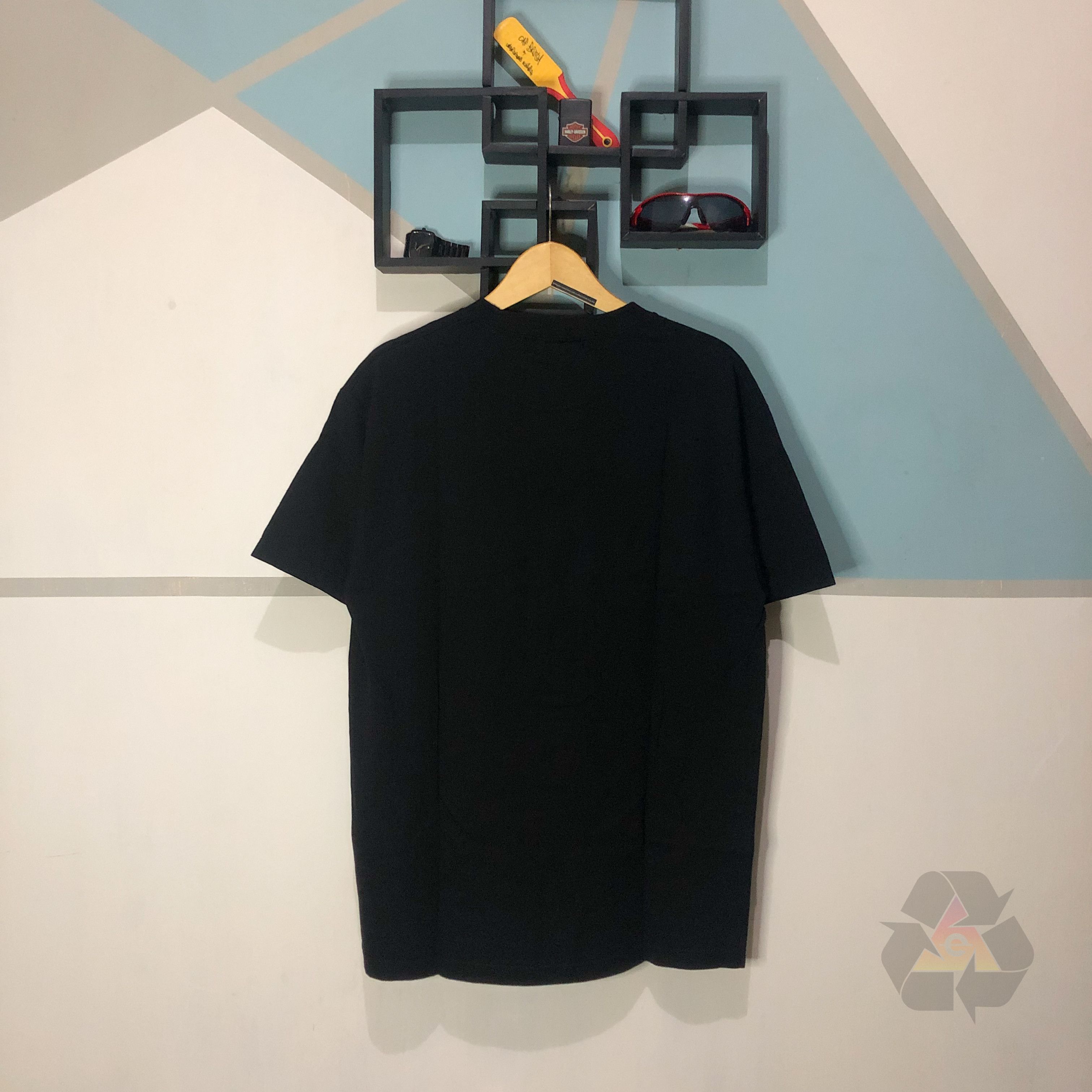 Japanese Brand Vintage David Gonzales Art Jallero Grandfather T-Shirt Y2K Size US L / EU 52-54 / 3 - 11 Thumbnail