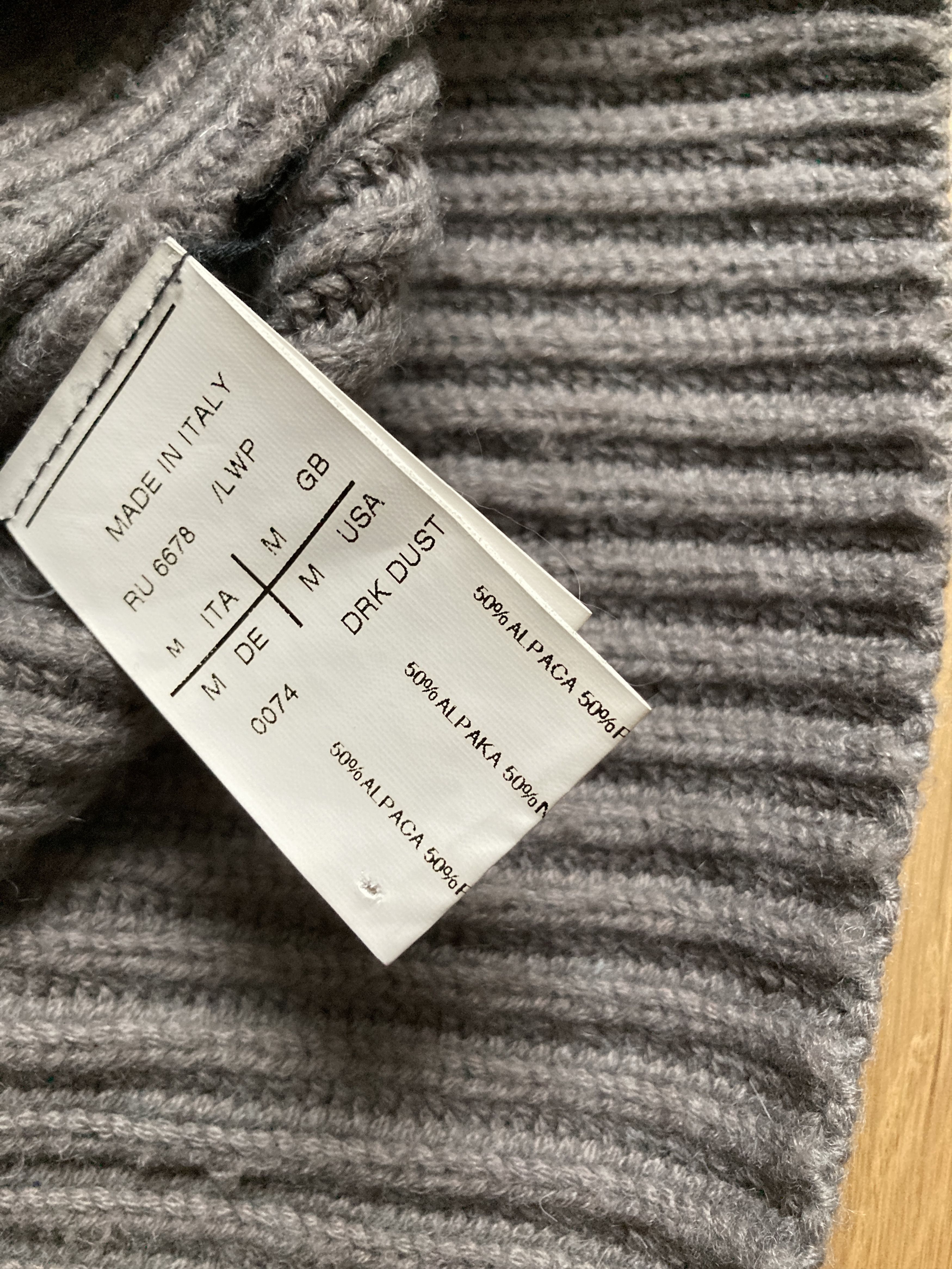 Rick Owens F/W 10 "GLEAM" Runway Alpaca Kangaroo Pouch Rollneck M Size US M / EU 48-50 / 2 - 13 Thumbnail