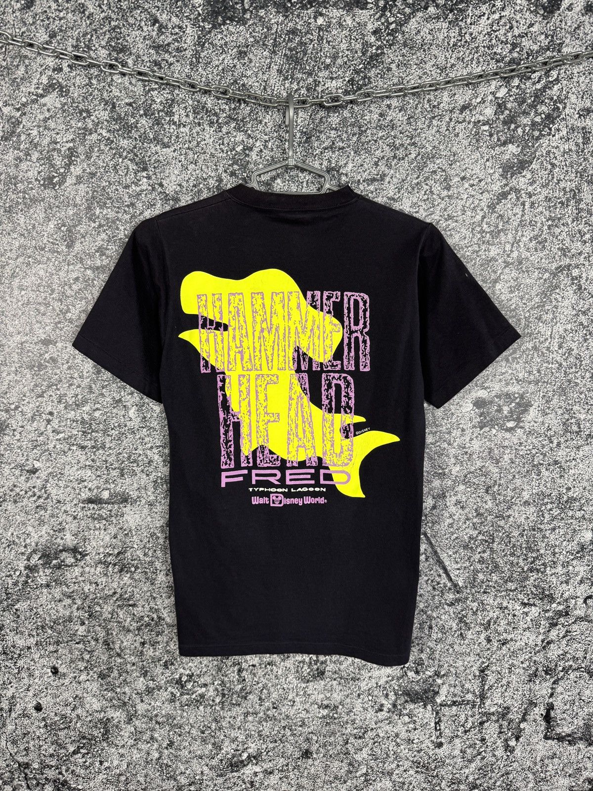 Disney × Vintage Men’s Disney Typhoon Lagoon Tee Made in USA Hammer Head Logo Size US S / EU 44-46 / 1 - 10 Thumbnail