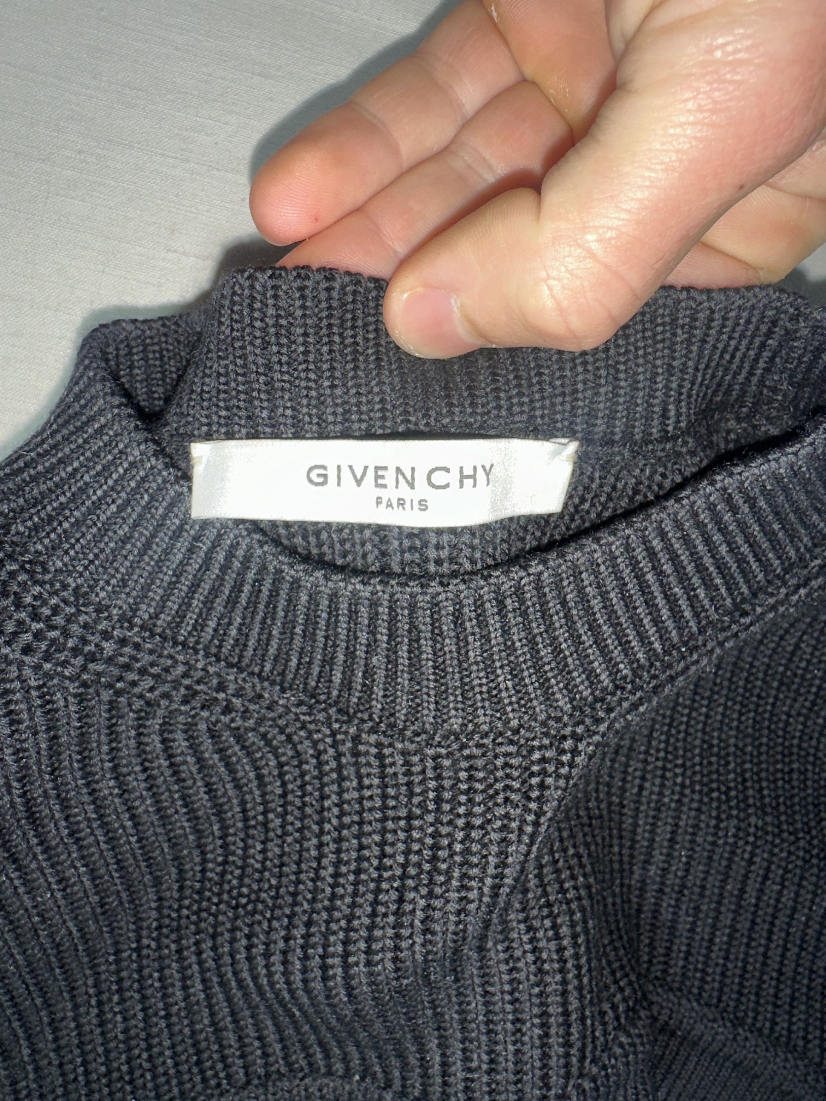Givenchy Givenchy Paris Cropped Wool Knit Sweater Cut Out Bolero S Size S / US 4 / IT 40 - 3 Thumbnail