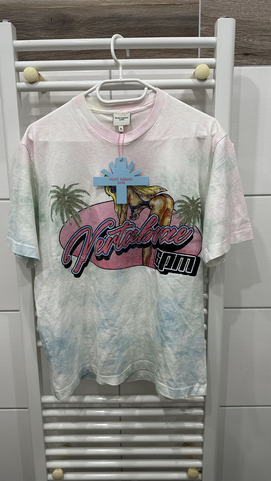 Vertabrae White Batik Vertabrae T-Shirt Size US S / EU 44-46 / 1 - 1 Thumbnail
