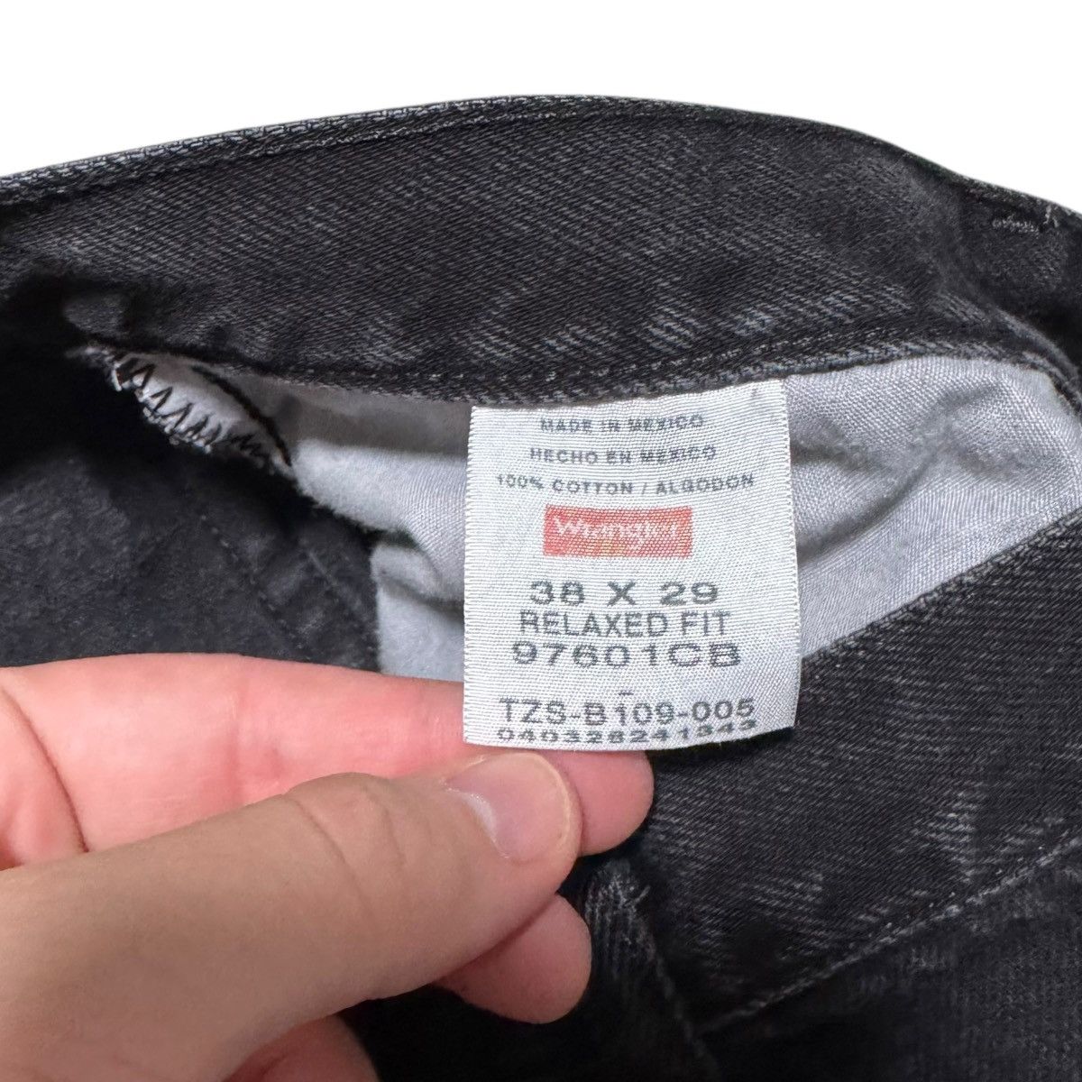 Vintage × Wrangler Wrangler Faded Relaxed Fit Black Jean Pants Men’s 38x29 Size US 38 / EU 54 - 5 Thumbnail
