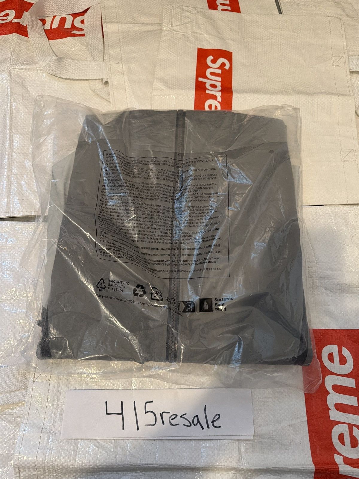 Arc'teryx Arc’teryx Beta AR Jacket Solitude Void Size US S / EU 44-46 / 1 - 9 Thumbnail