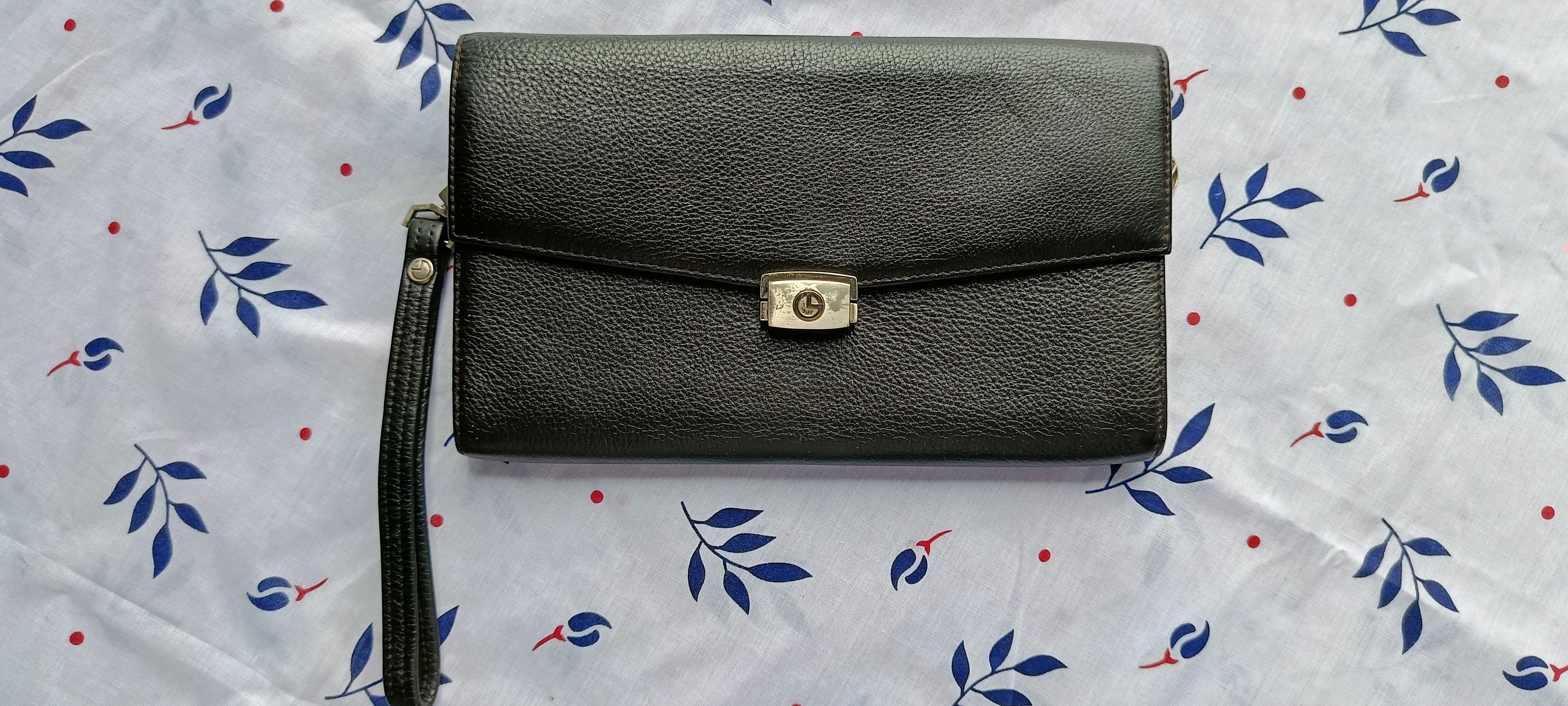 Designer × Vintage Gold Lion Leather Clutch Bag Size ONE SIZE - 1 Thumbnail