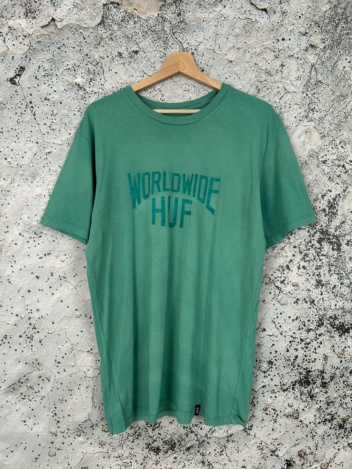 Huf Huf Skateboards Logo Tee Skategang Hype Streetwear Size US M / EU 48-50 / 2 - 1 Thumbnail