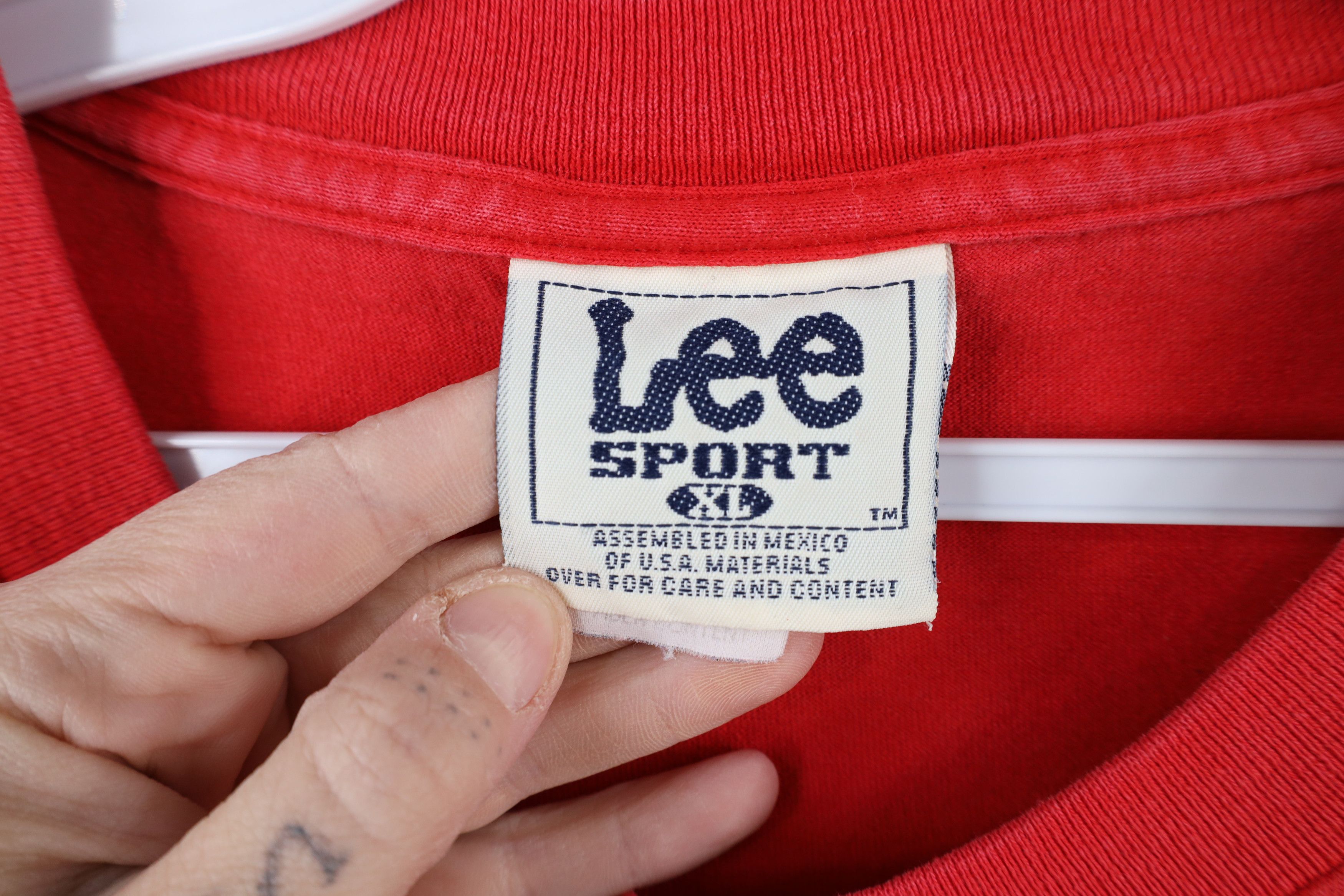 Vintage Vintage 90s Stanley Cup Champs Detroit Red Wings T-Shirt Size US XL / EU 56 / 4 - 10 Thumbnail