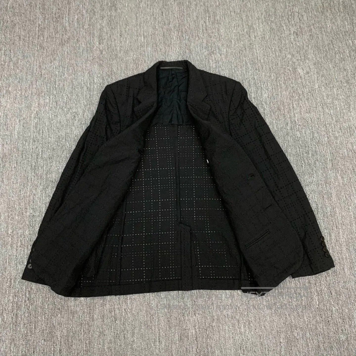 Givenchy givenchy black hollowed wool blazer coat. Size US L / EU 52-54 / 3 - 6 Thumbnail