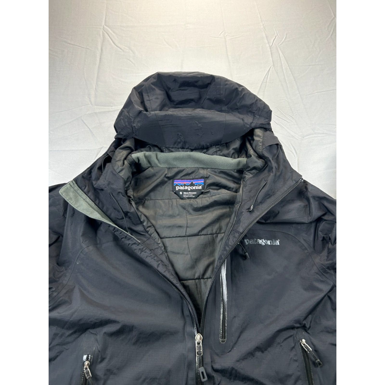 Patagonia Patagonia Torrentshell Jacket Regular Men Black Zip Up Insulated Waterproof Rain Coat Size US S / EU 44-46 / 1 - 2 Thumbnail