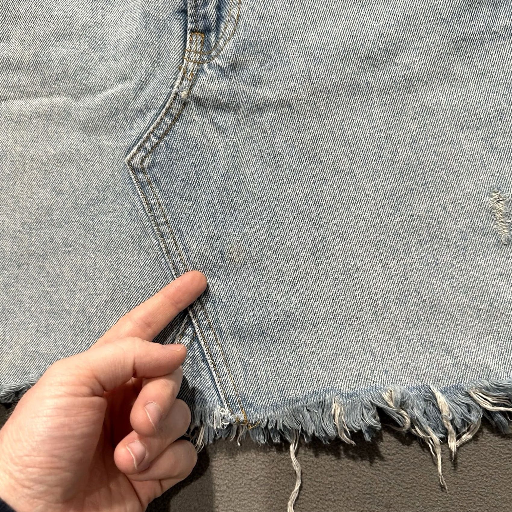 Zara Zara Woman Denim Mini Skirt XS Blue Frayed Hem Distressed GUC Womens Size 26" / US 2 / IT 38 - 3 Thumbnail