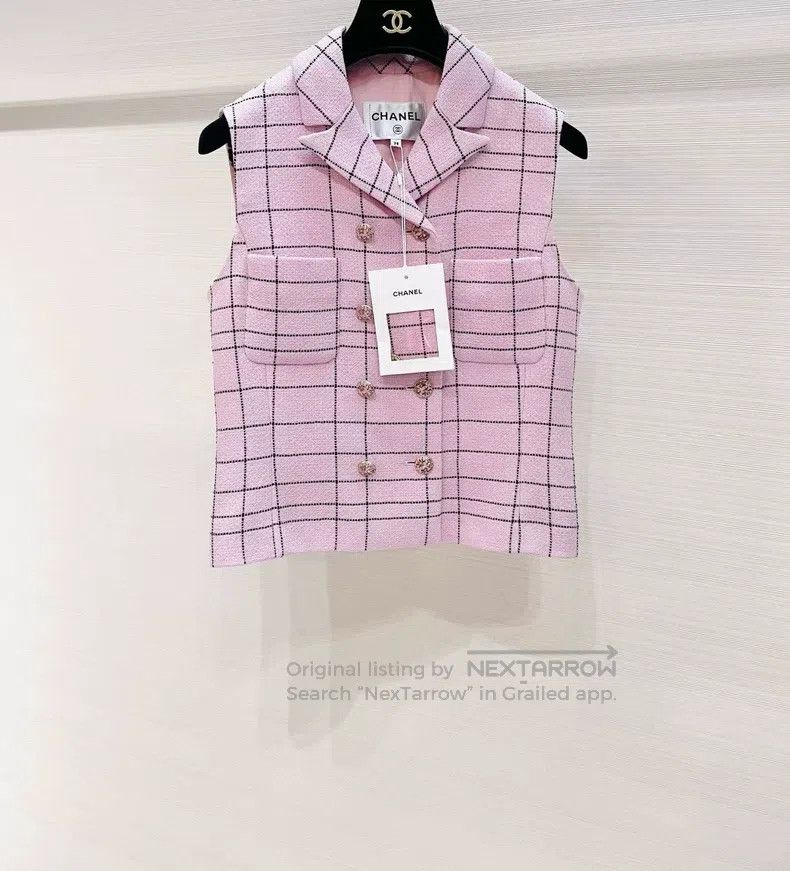 Chanel Chanel 24S pink plaid tweed vest Size XS / US 0-2 / IT 36-38 - 1 Thumbnail