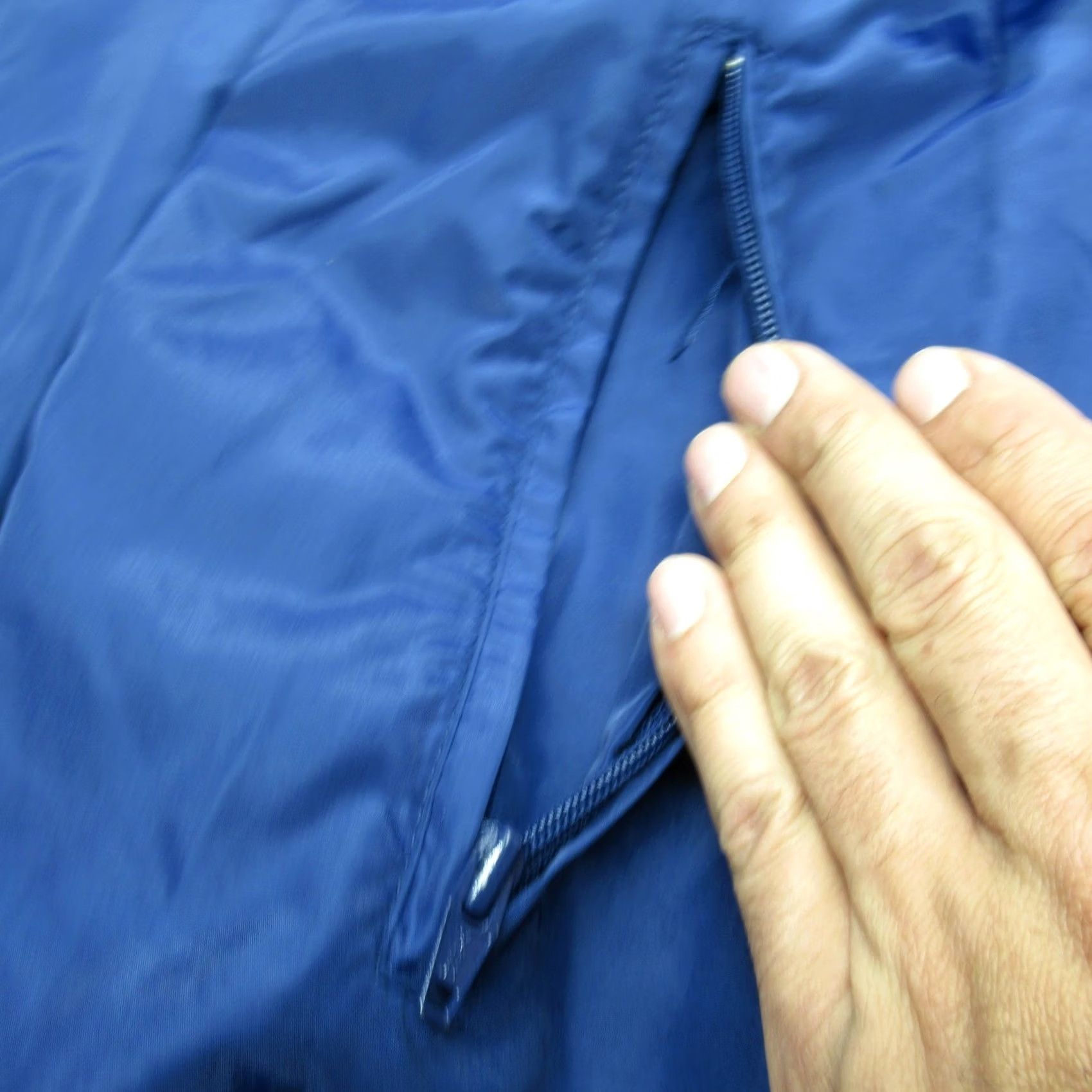 Eddie Bauer VTG Eddie Bauer Rain Jacket Mens Large Blue Lightweight Packable Stow Hood Nylon Size US L / EU 52-54 / 3 - 4 Thumbnail