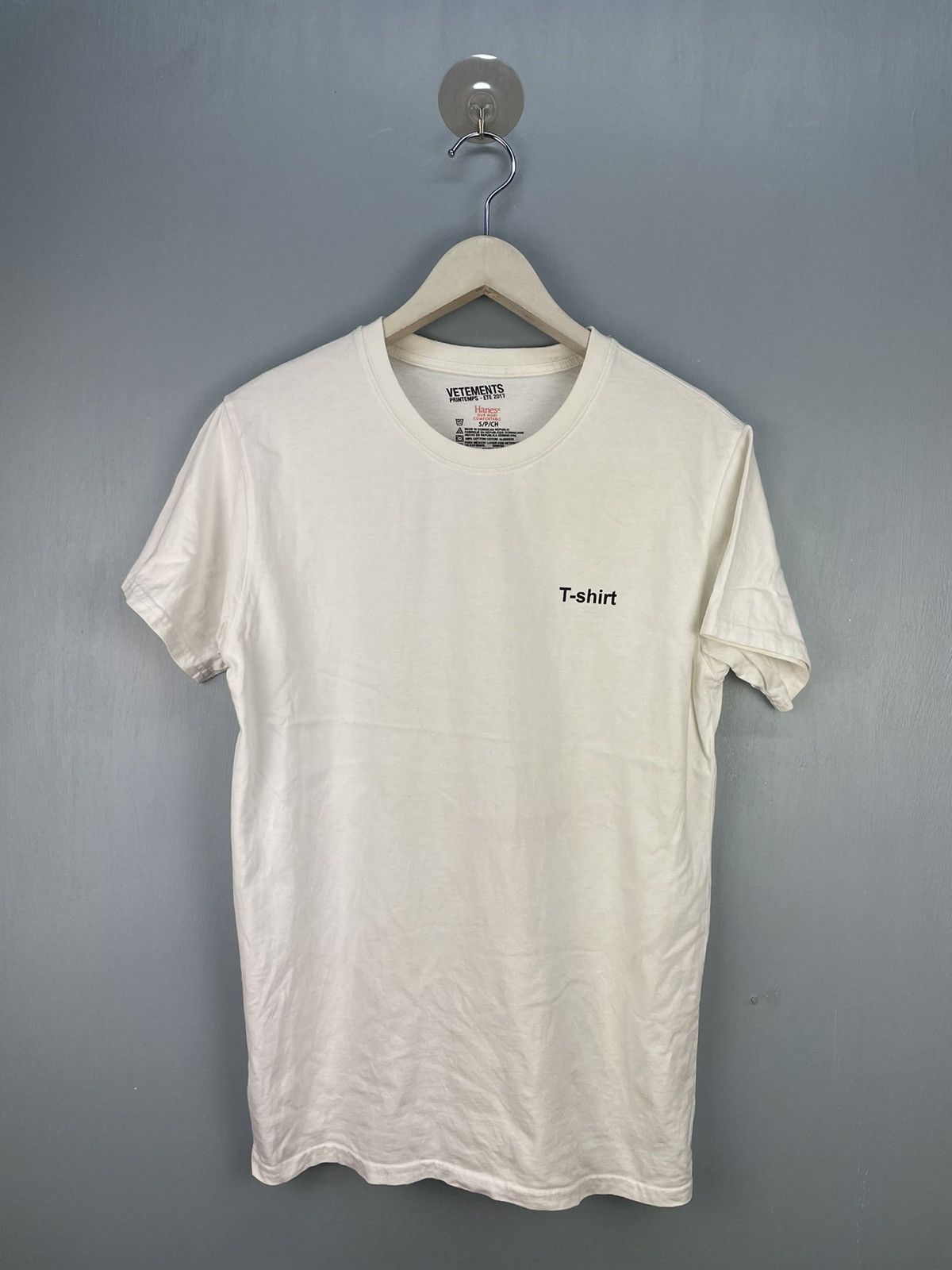 Vetements Vetements printemps - ete 2017 T-Shirt Size US S / EU 44-46 / 1 - 1 Thumbnail