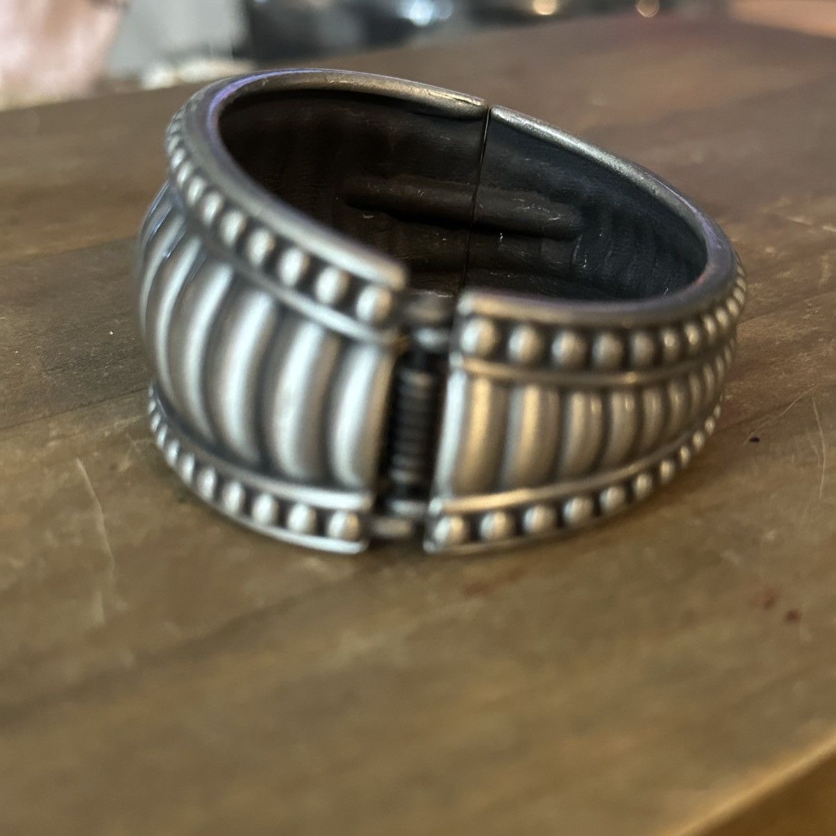 Vintage Vintage chunky pewter puffy ribbed hinged bangle bracelet Size ONE SIZE - 4 Thumbnail