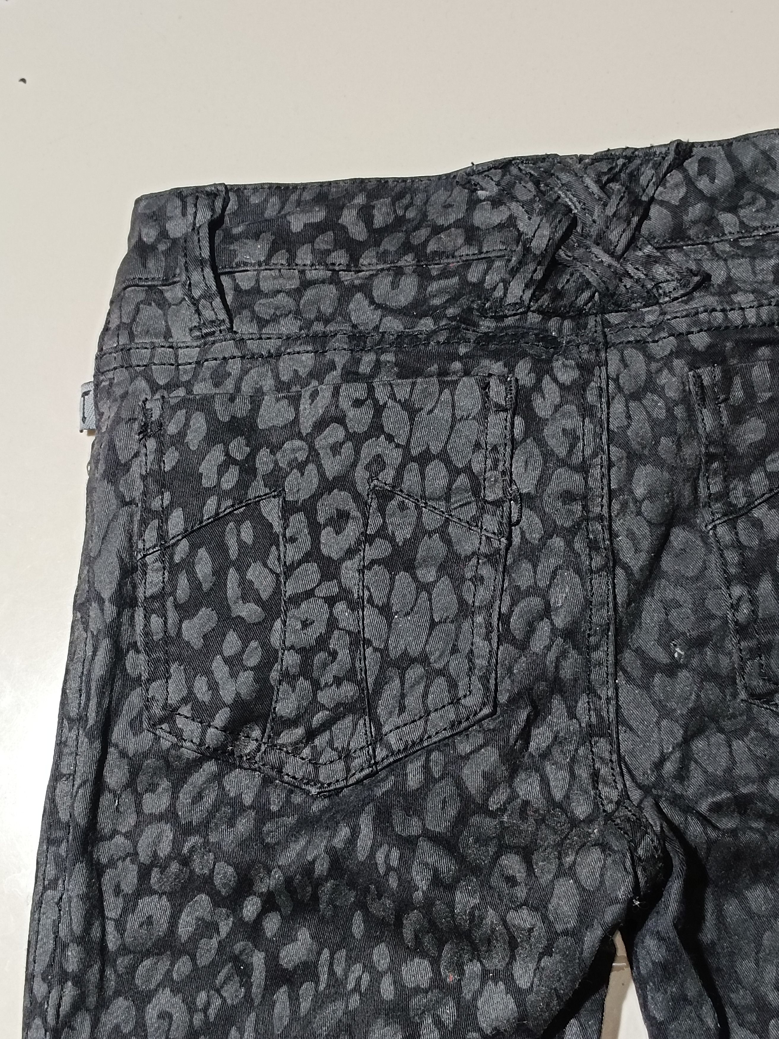 Le Grande Bleu (L.G.B.) × Tripp NYC Vintage Tripp NYC Leopard Skinny Pants Size US 26 / EU 42 - 10 Thumbnail