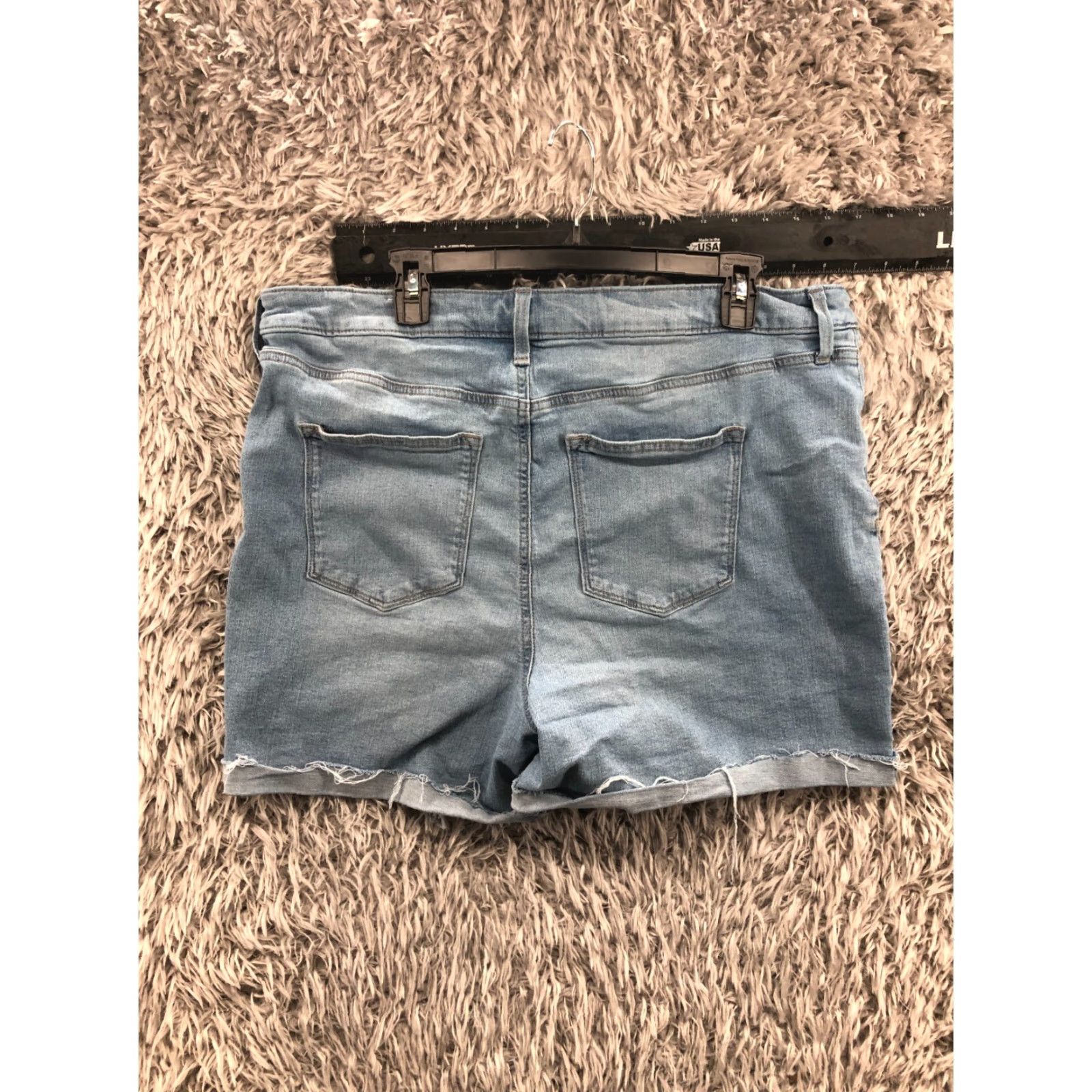 Vintage SONOMA Boyfriend Shorts Womens Size 18W Mid Rise Medium Wash Blue Shorts Womens 18W Denim 5-Pocket Design Public Vintage No Size 40" / US 18 - 4 Thumbnail