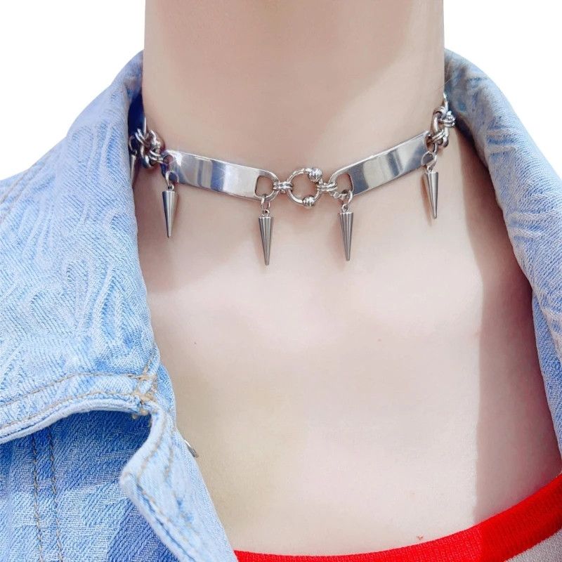 Jewelry Rivet Choker Necklace Clavicle Chain Size ONE SIZE - 1 Thumbnail