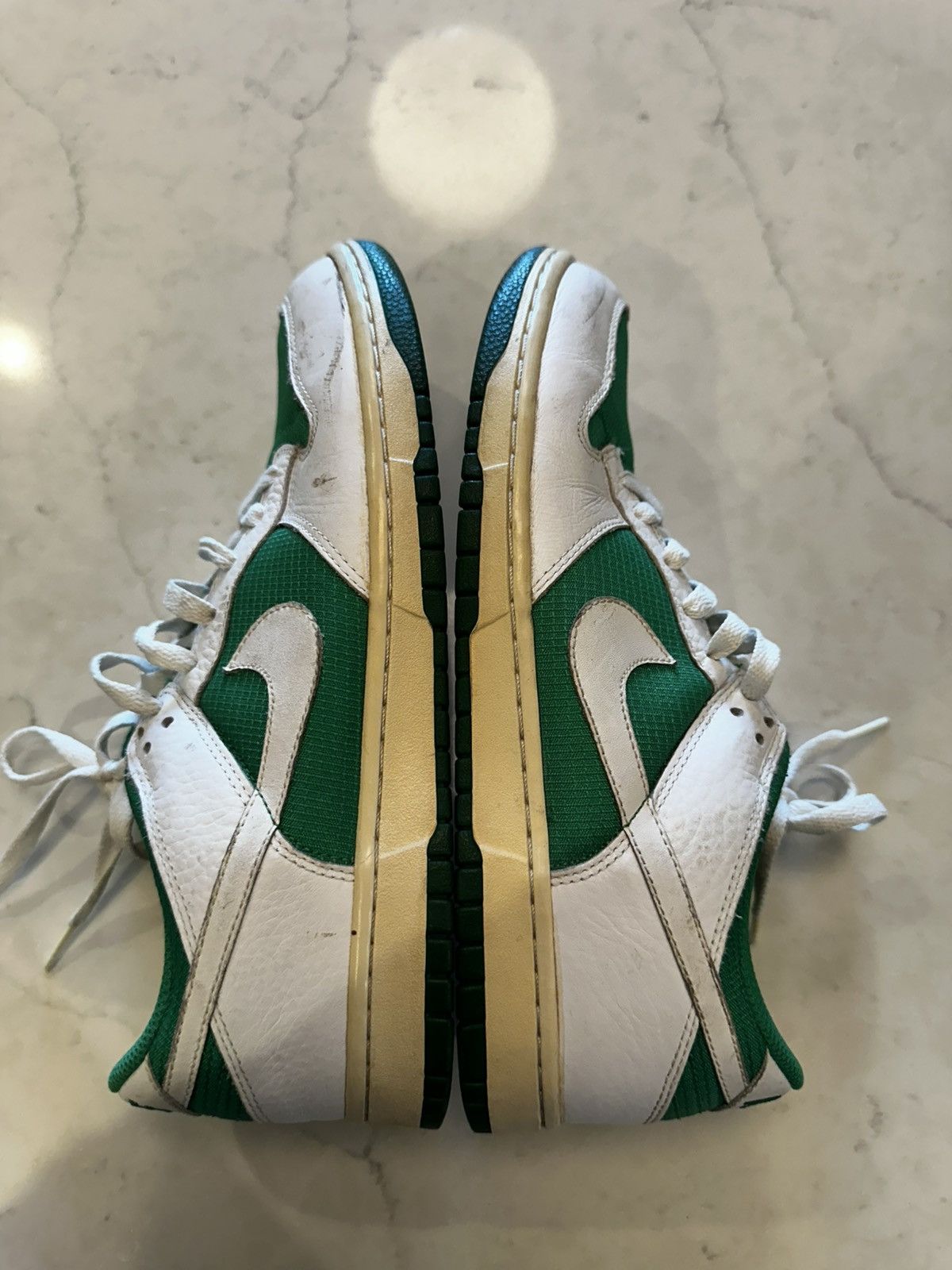 Nike Vintage Nike Dunk Low Reverse Lucky Green ‘10 Size US 9 / EU 42 - 2 Thumbnail