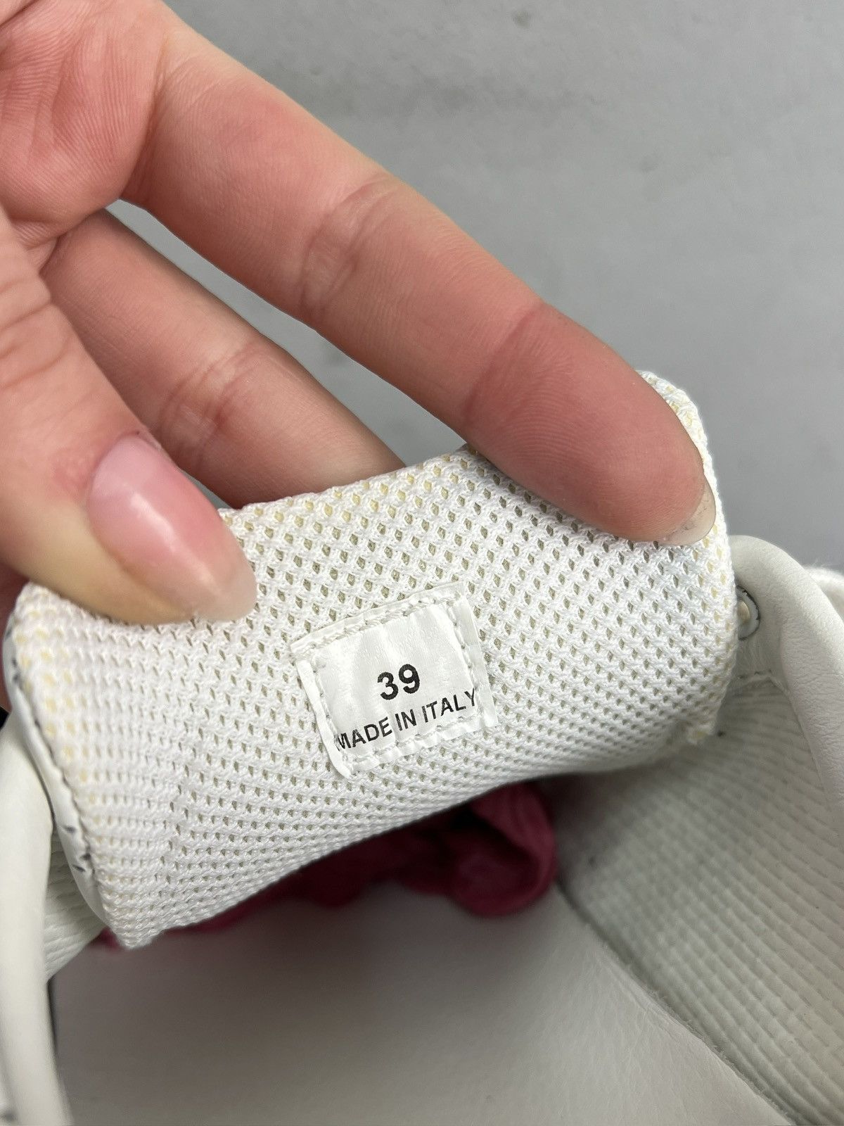 Vetements Vetements low monogram leather trainers Size US 7 / EU 40 - 12 Thumbnail