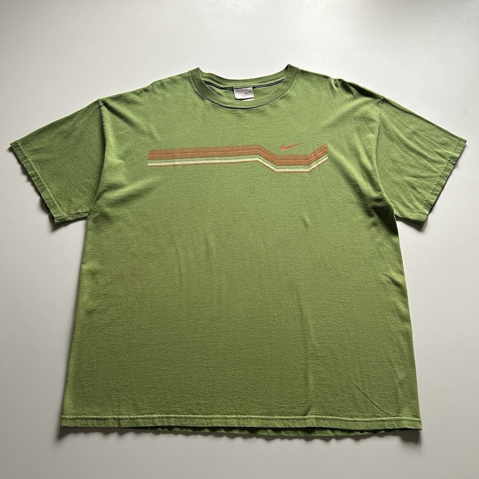 Nike Vintage 2000s Nike Swoosh Graphic T Shirt XL Green Rare Size US XL / EU 56 / 4 - 1 Thumbnail