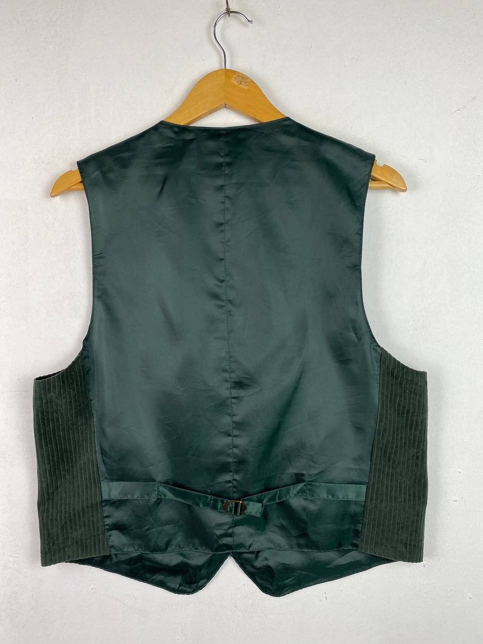 Gianni Valentino vintage gianni valentino corduroy vest nice design Size US M / EU 48-50 / 2 - 6 Thumbnail