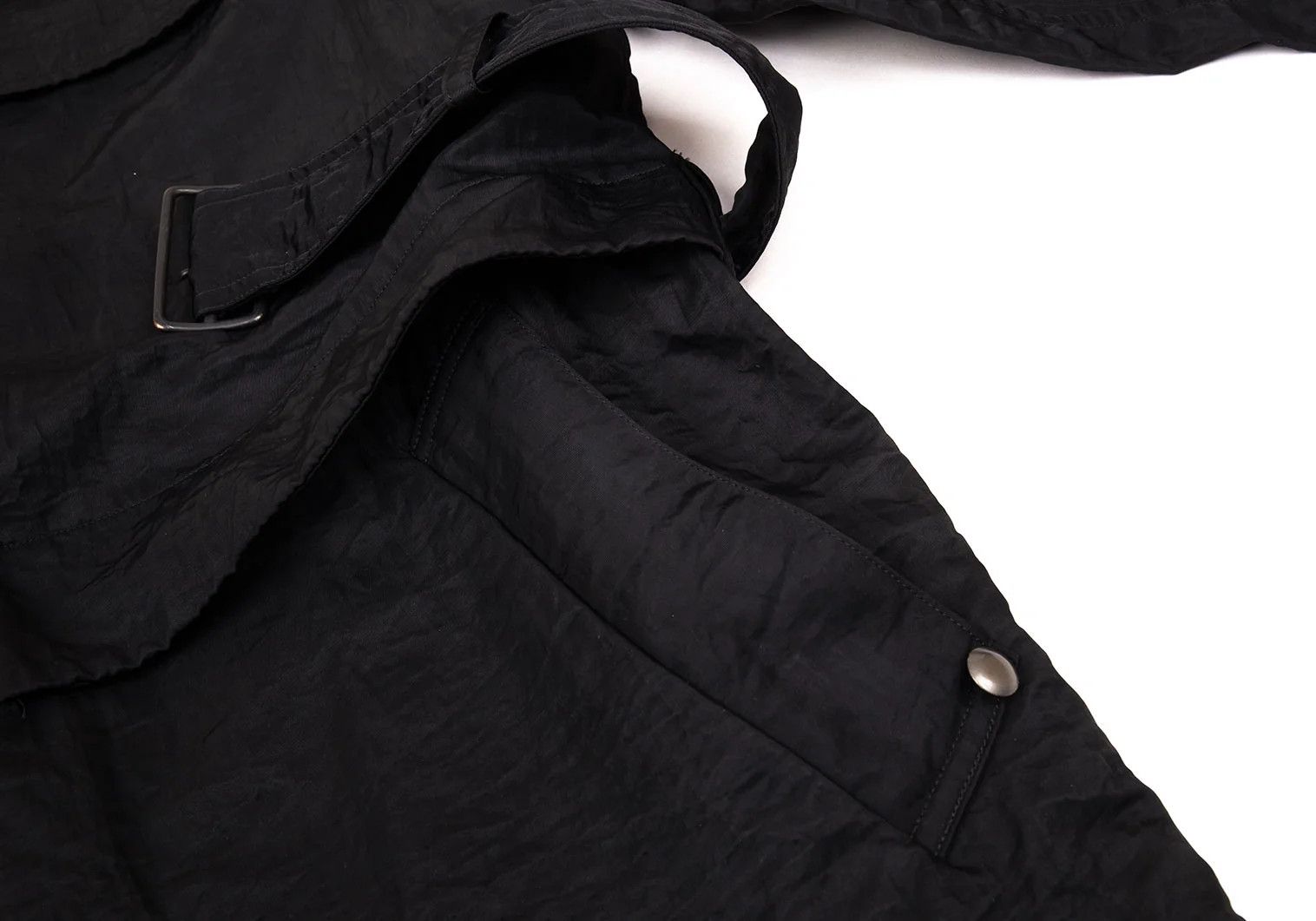 Issey Miyake Nylon Shirred Long Coat in Black, Size M Size US M / EU 48-50 / 2 - 13 Thumbnail