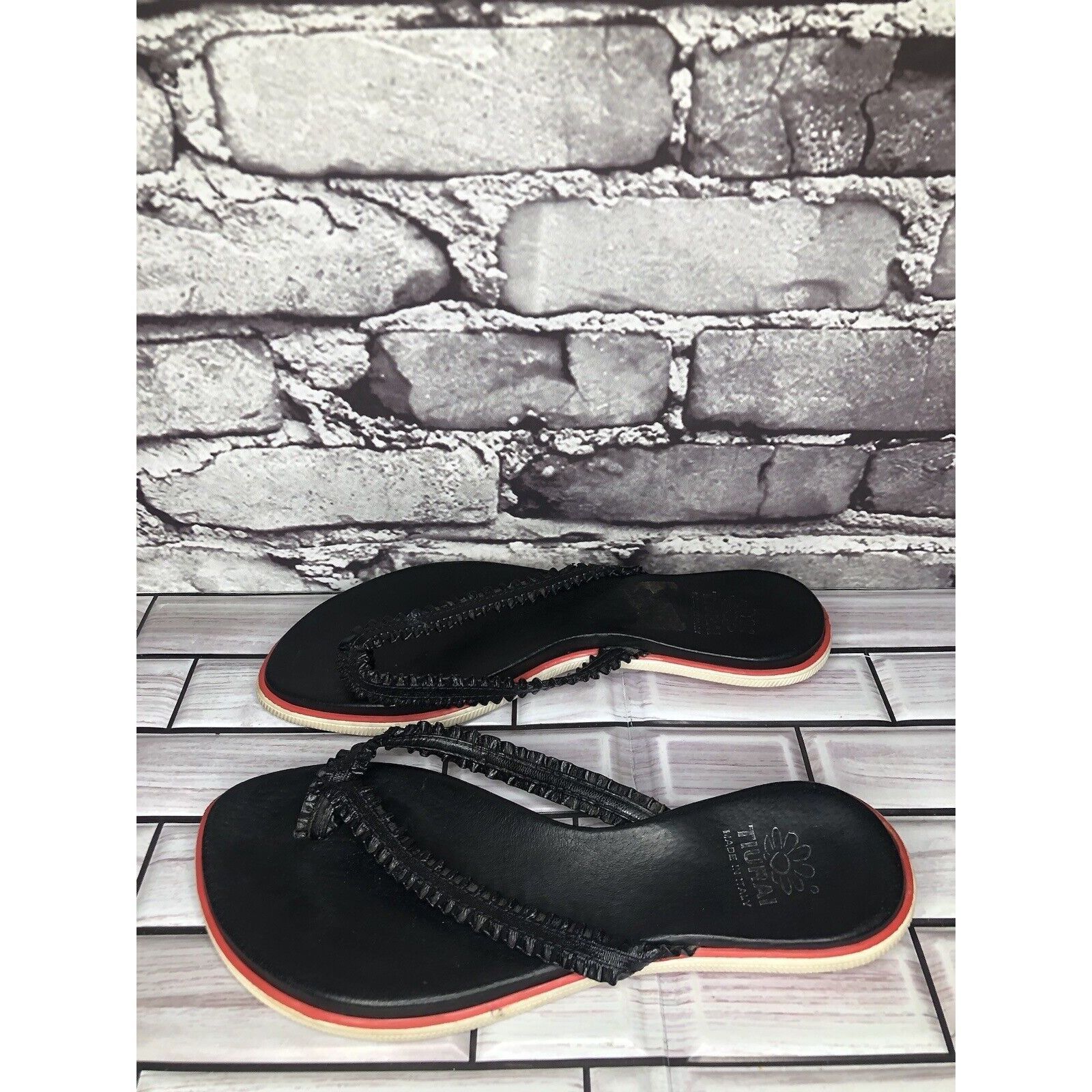 Other Tiurai Black Leather Thong Flip Flops Slides Kitten Heel San Size US 6.5 / IT 36.5 - 10 Thumbnail