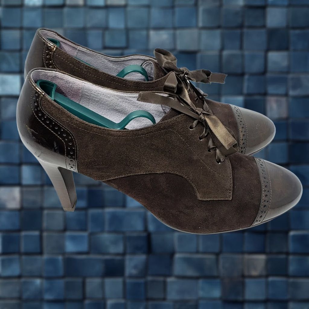 Johnston & Murphy Johnston & Murphy brown lace-up pumps heels Suede Cap Toe Booties Size 8.5M Size ONE SIZE - 1 Thumbnail
