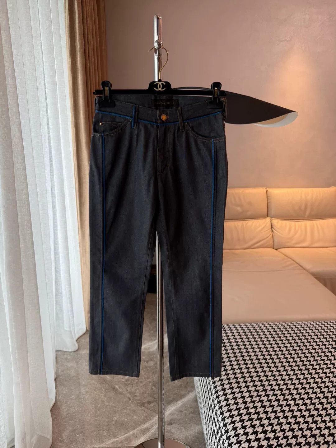 LVXWA Louis Vuitton Denim Pants Size 34 Size US 34 / EU 50 - 1 Thumbnail
