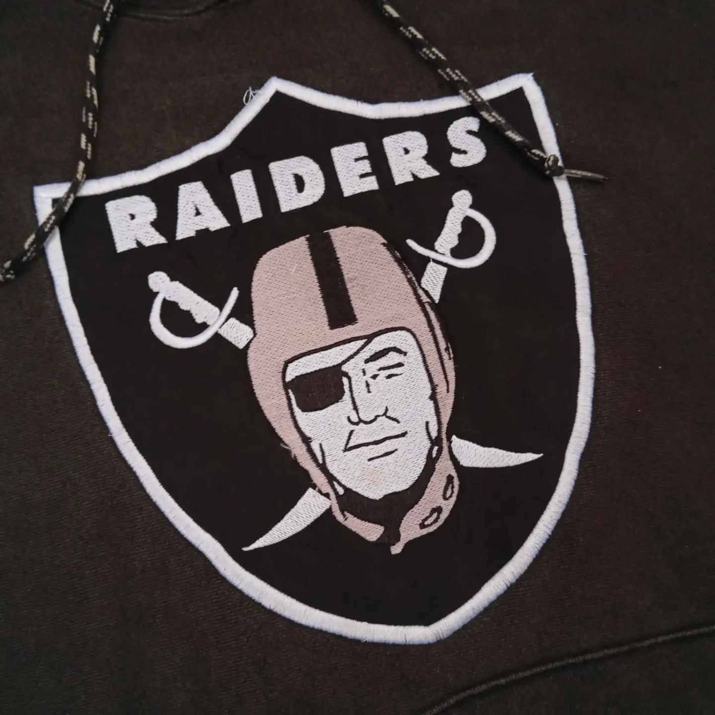 NFL × Vintage NFL Raiders 🏈 VTG 90s hoodie BIG LOGO & Embroidered 💥 Size US L / EU 52-54 / 3 - 1 Thumbnail