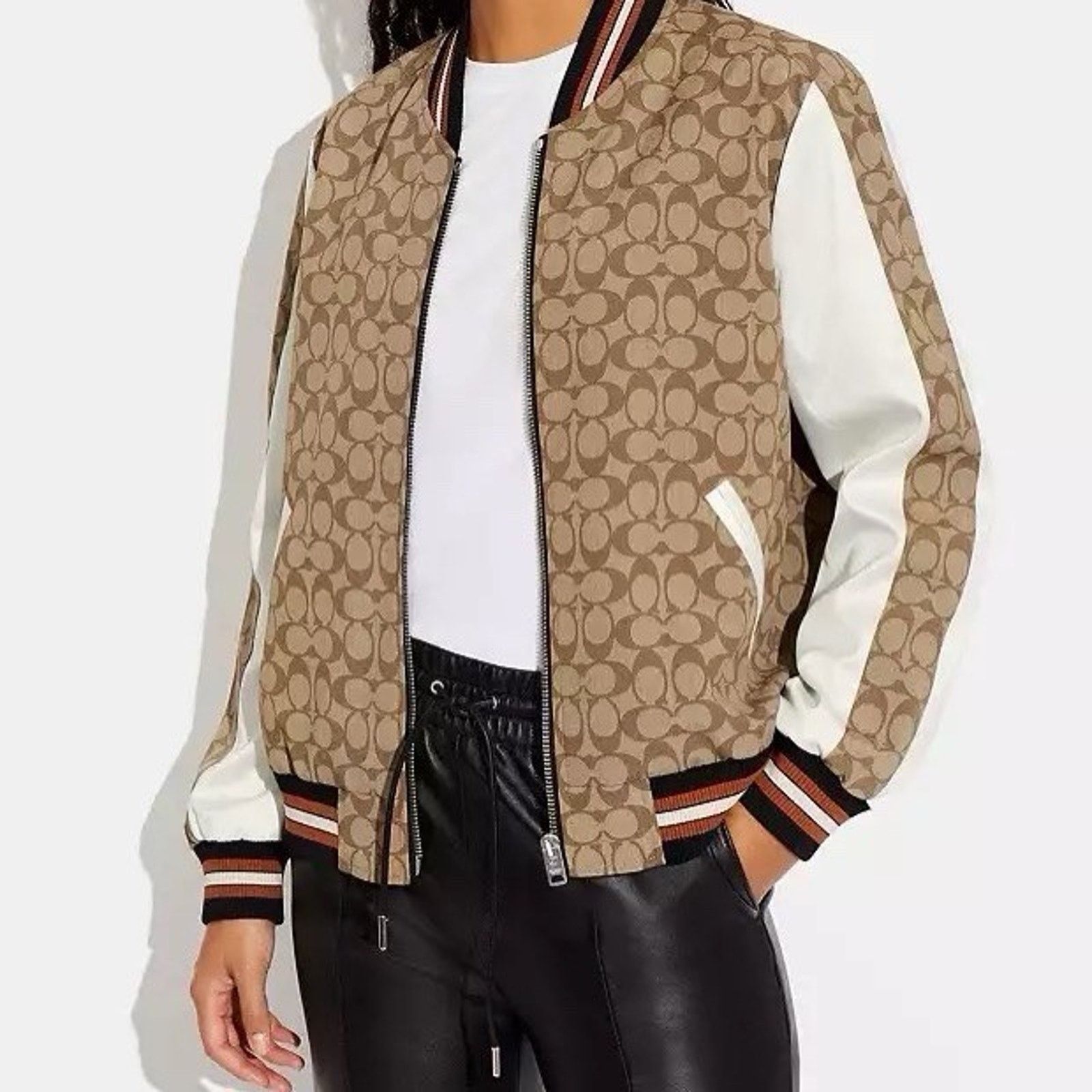 Coach NWT Coach Signature Reversible Souvenir Jacket CG666 Small Size S / US 4 / IT 40 - 8 Thumbnail