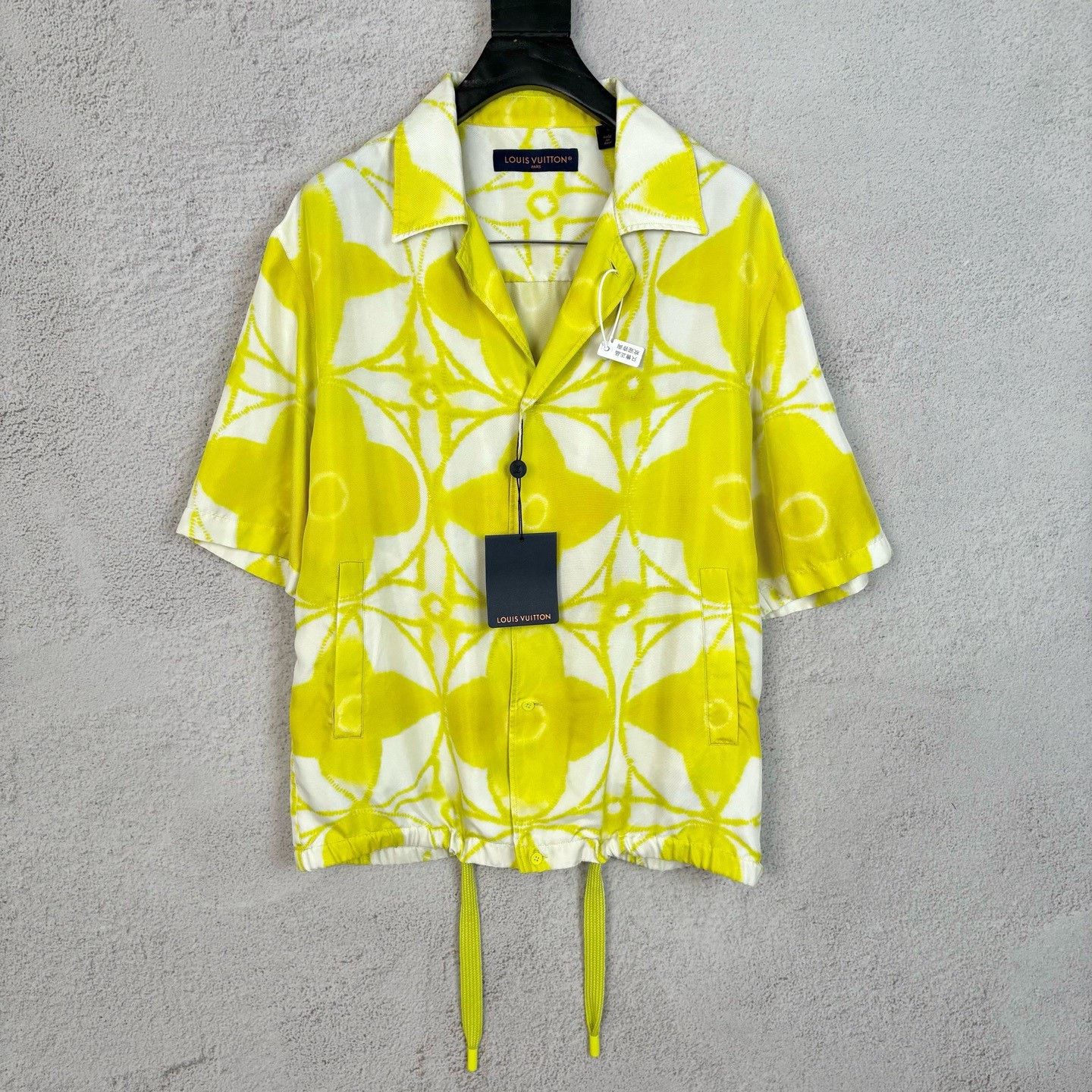 Louis Vuitton Louis Vuitton SS23 Tie-Dye Logo Drawstring Shirt Size US S / EU 44-46 / 1 - 1 Thumbnail