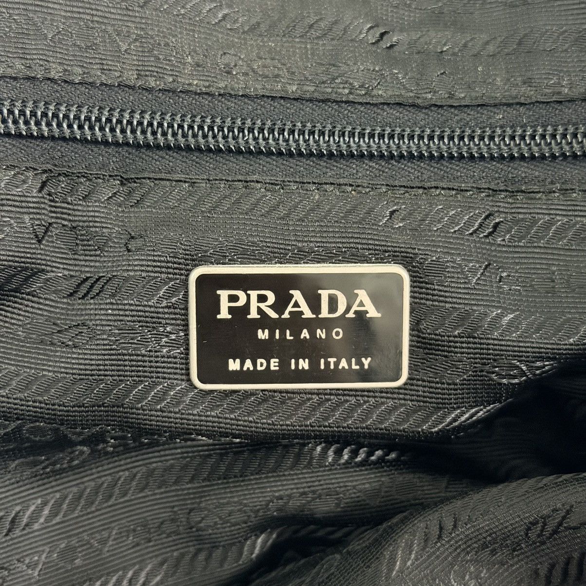 Prada Prada Black Nylon Vintage Shoulder Bag Size ONE SIZE - 8 Thumbnail