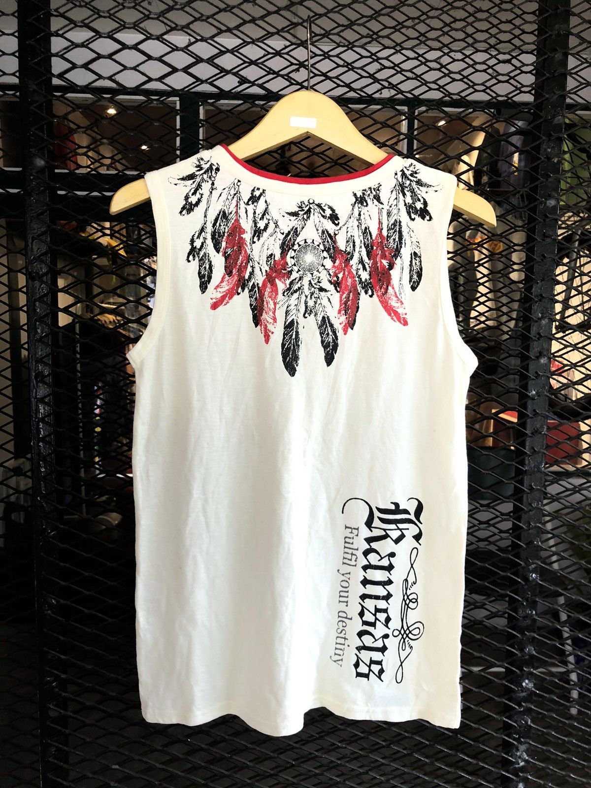 If Six Was Nine × Japanese Brand × Le Grande Bleu (L.G.B.) JAPANESE DIRTY WOLF WING NATIVE AMERICAN TANKTOP Size US M / EU 48-50 / 2 - 4 Thumbnail