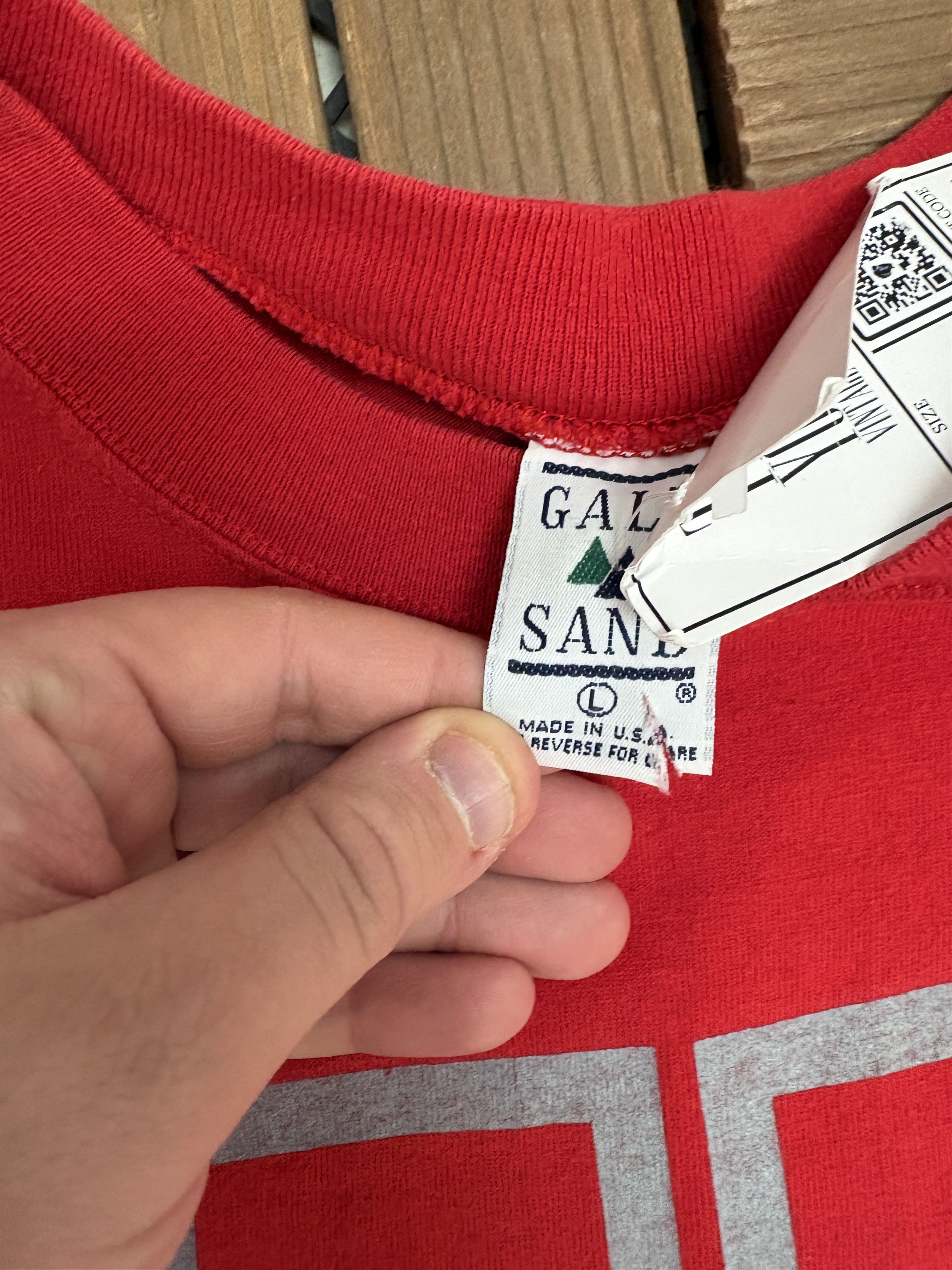 Vintage University of Wisconsin Badgers Vintage Red T-Shirt Tee Size US L / EU 52-54 / 3 - 5 Thumbnail