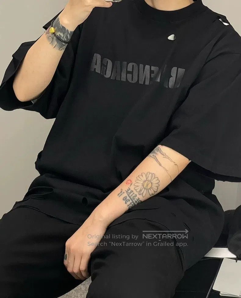 Balenciaga Balenciaga Alphabet print round neck hole black T-shirt Size US XS / EU 42 / 0 - 7 Thumbnail