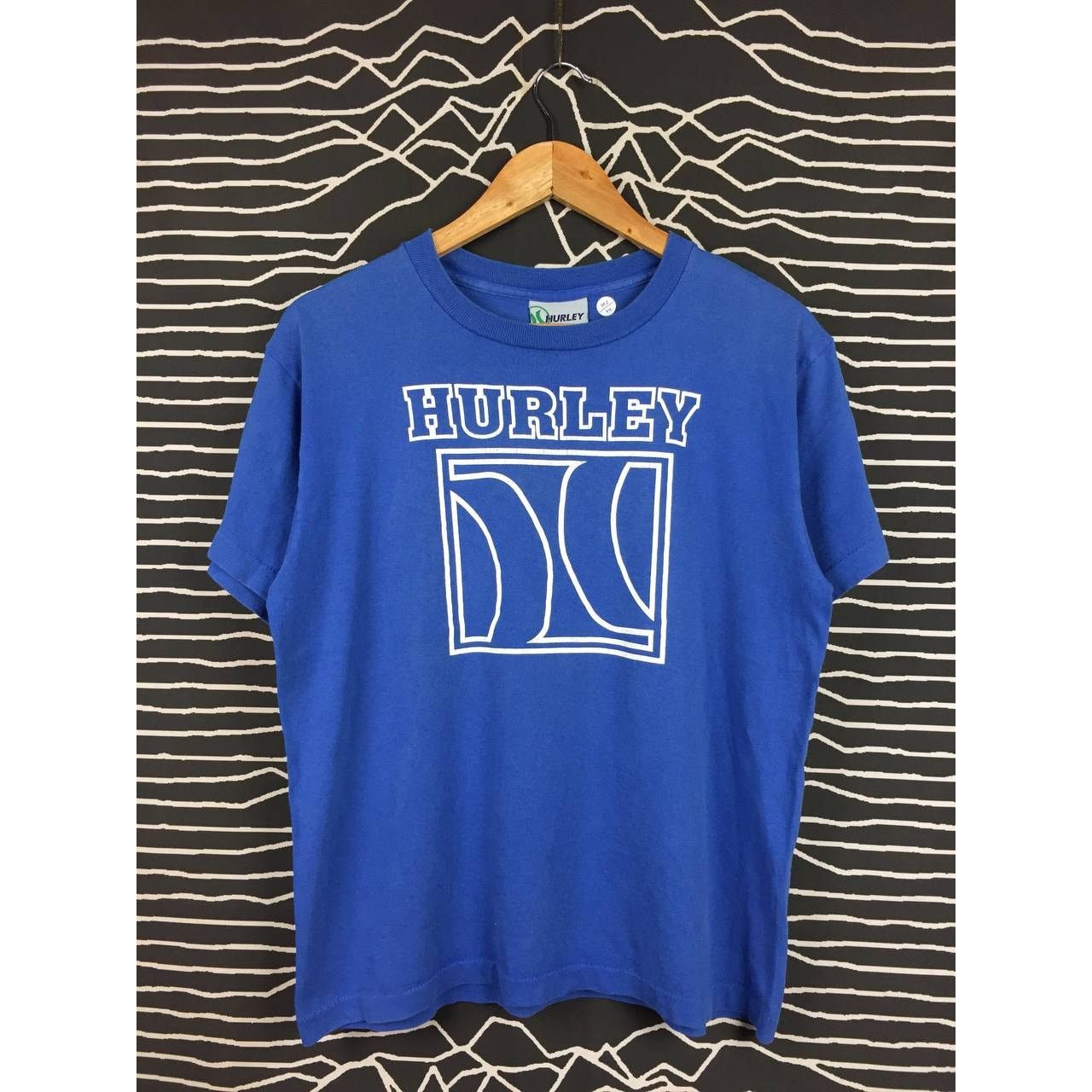 Hurley × Vintage Vtg 90s Hurley Big Logo Made In Usa Surfwear Tee Size US M / EU 48-50 / 2 - 1 Thumbnail