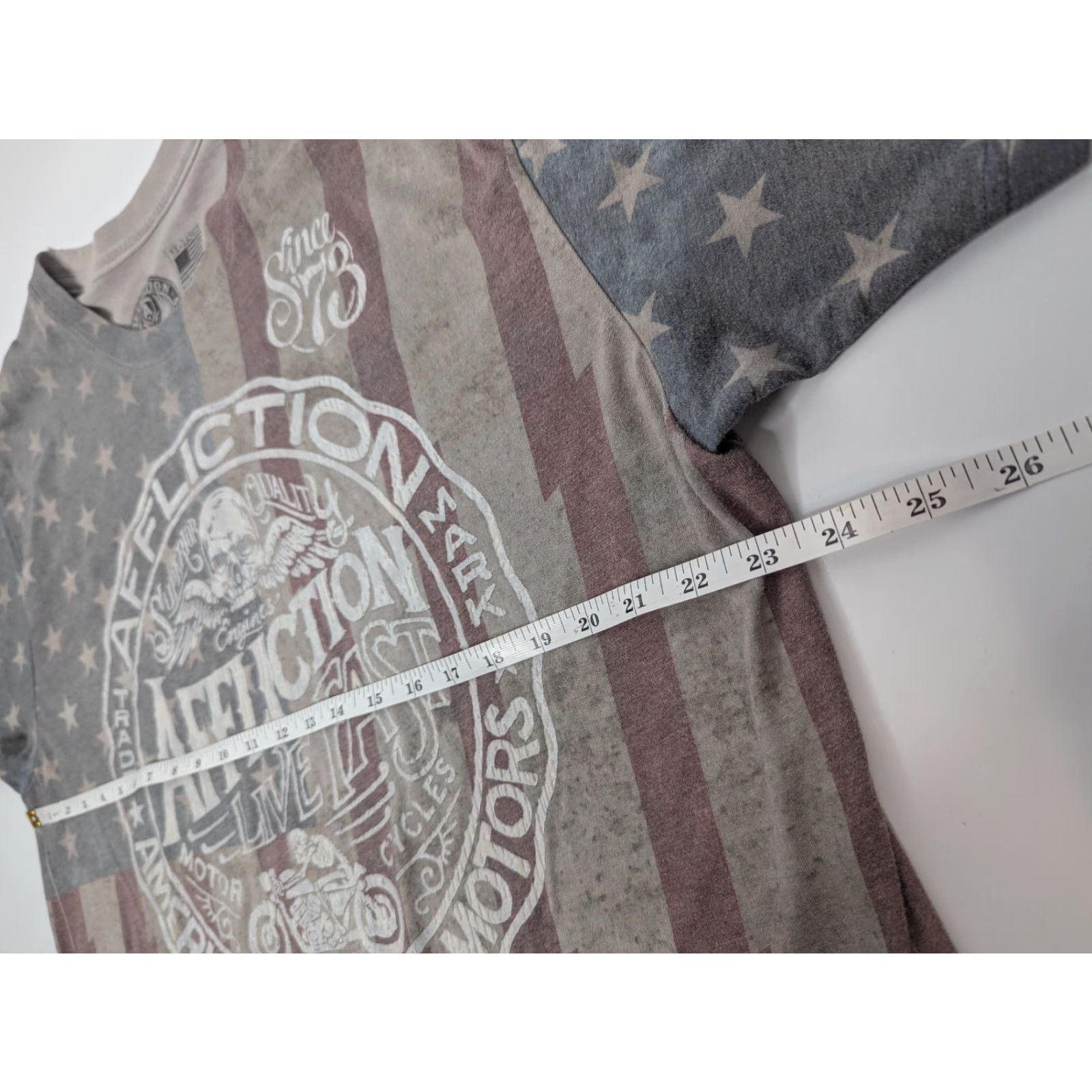 Affliction Affliction American Customs USA Flag Skull T-Shirt Mens 3XL White Gray Cotton Crew Neck Short Sleeve Size US XXL / EU 58 / 5 - 6 Thumbnail