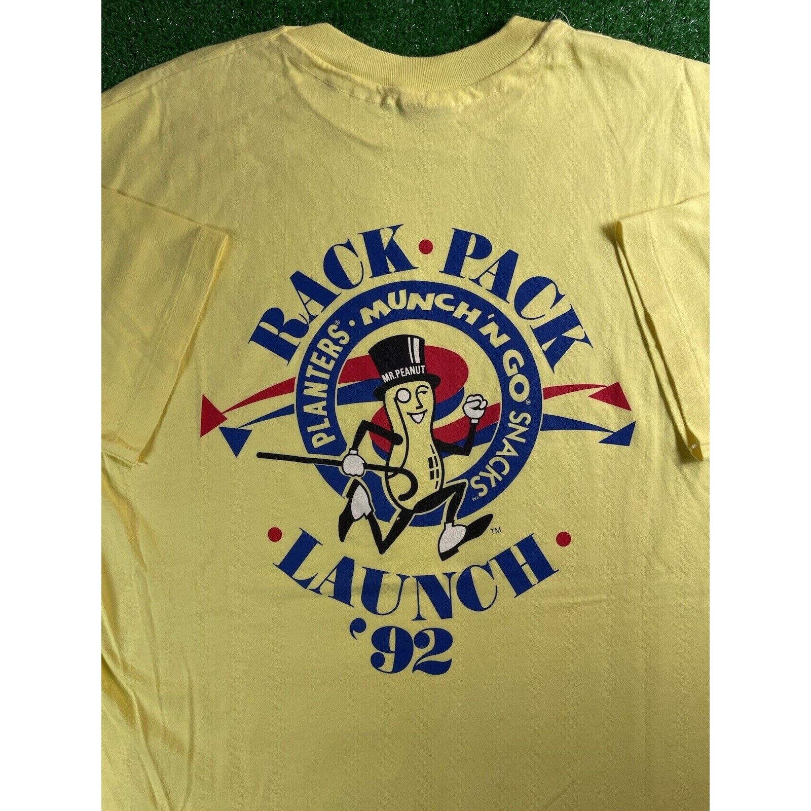 Vintage Vintage 80s Mr Peanut Munch XL Yellow Snack Shirt USA Made Size US XL / EU 56 / 4 - 2 Thumbnail
