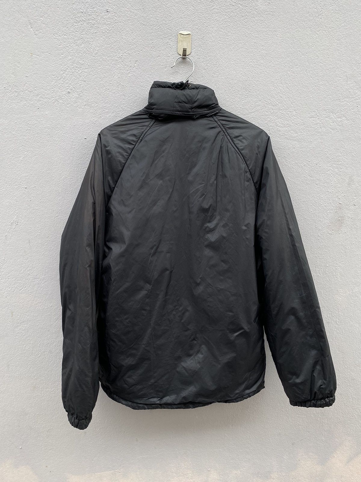 Burberry BURBERRY Blue Label Reversible Iconic Checked Puffer Down Size US M / EU 48-50 / 2 - 18 Thumbnail
