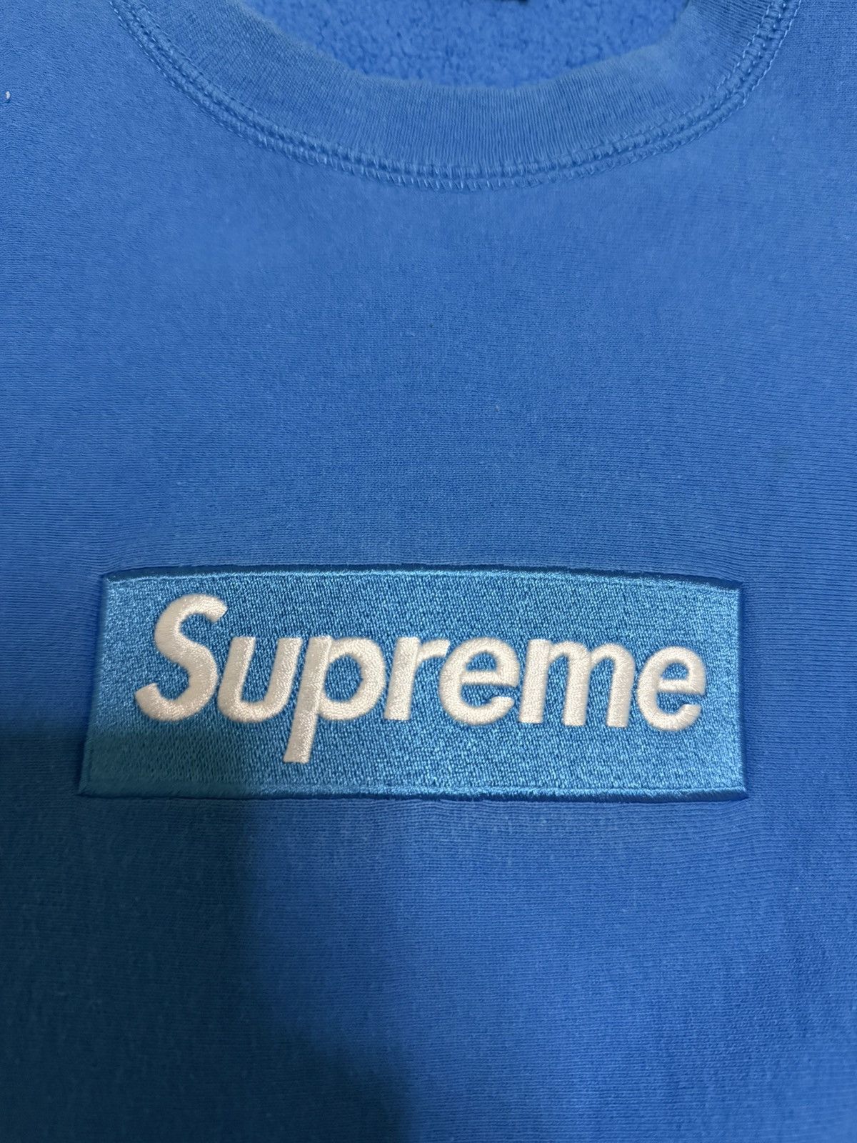 Supreme Supreme fw18 bright royal box logo crewneck Size US M / EU 48-50 / 2 - 2 Thumbnail