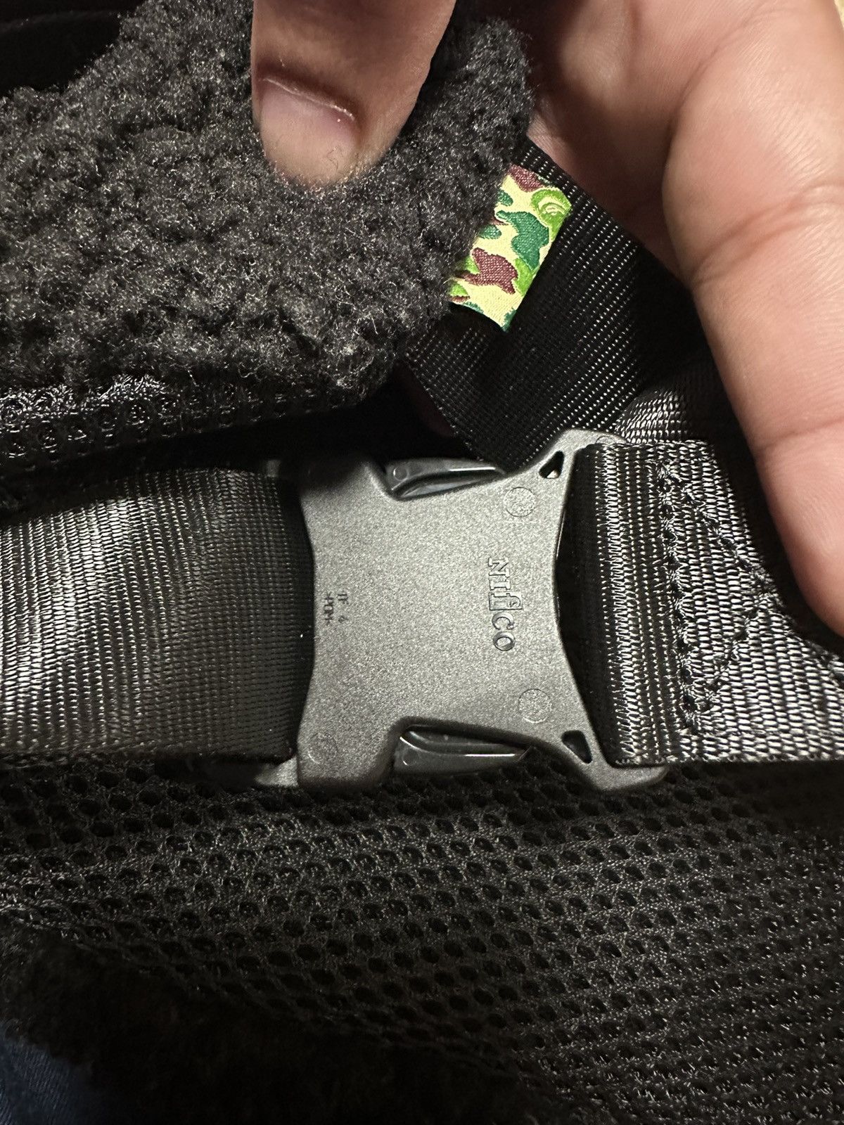Bape 🇯🇵 Iconic "Bape" Sherpa Cross Body Logo Mr.Bathing Ape Size ONE SIZE - 10 Thumbnail