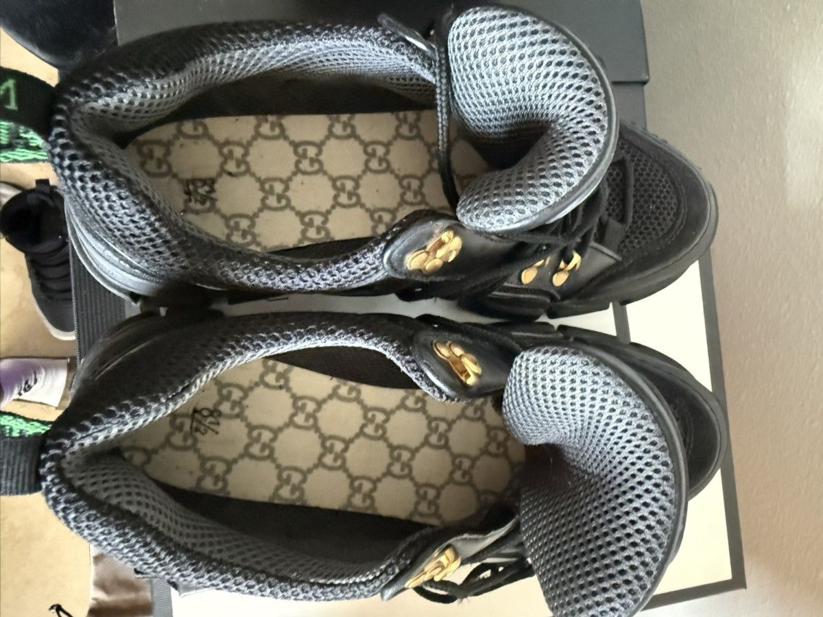 Gucci Gucci Flashtrek Sneakers Black Mesh Leather Gold Hardware Size US 8.5 / EU 41-42 - 6 Thumbnail