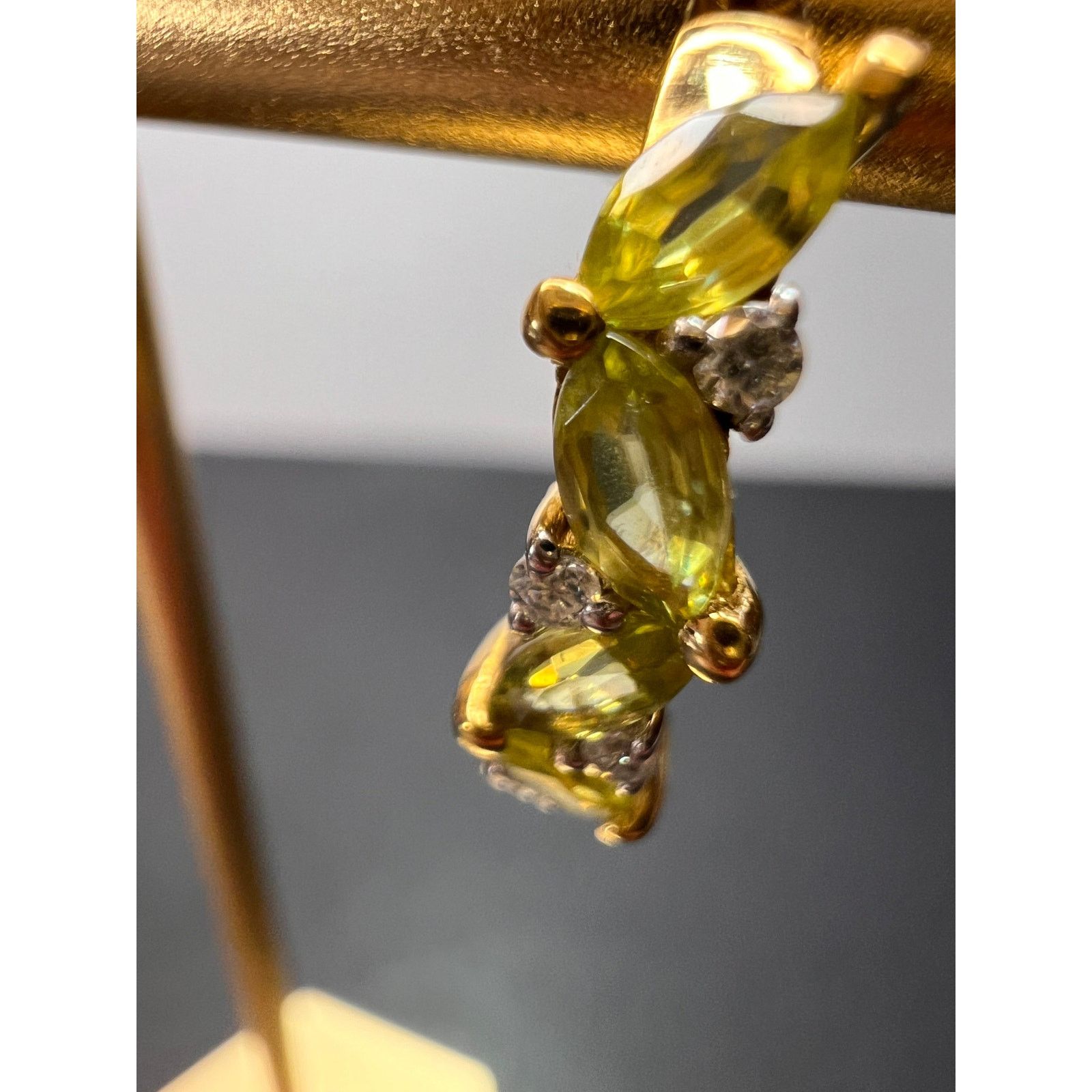 Other NEW Sphene moissanite j-hoop earrings in YG over 925 Size ONE SIZE - 6 Thumbnail