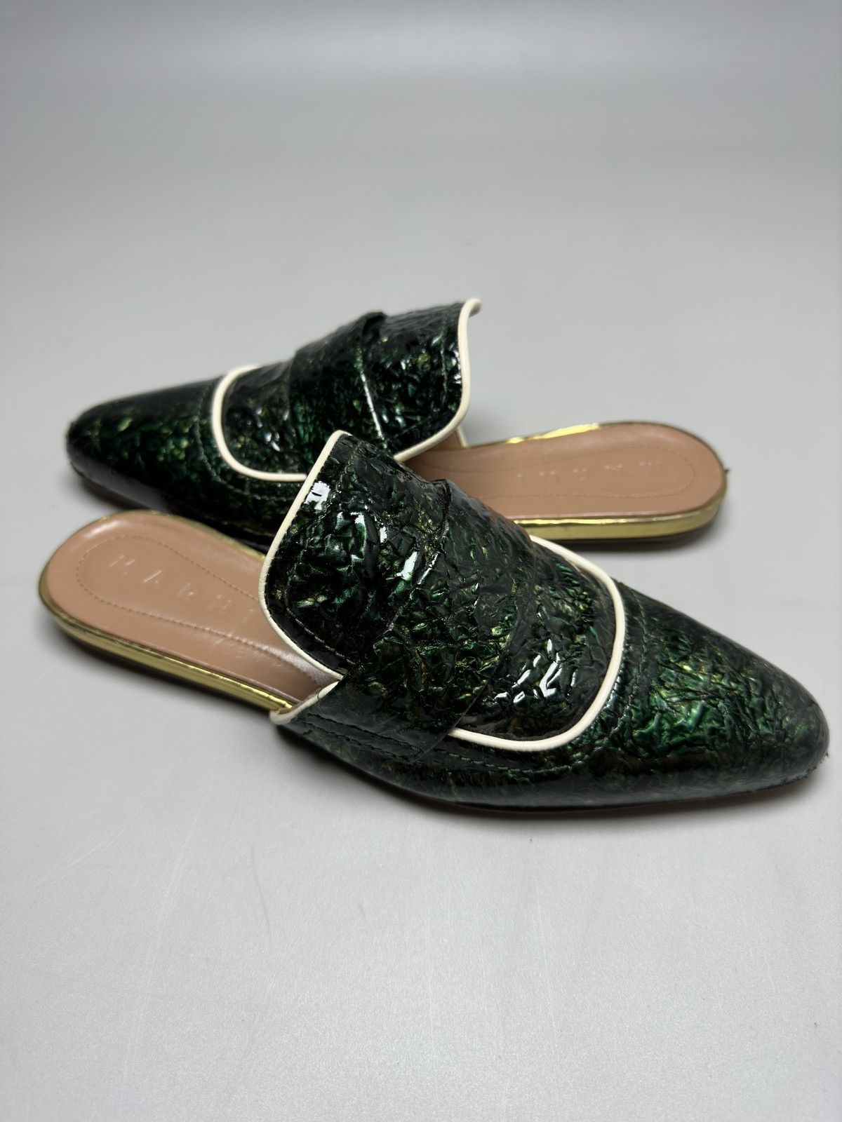 Marni Marni Green Crinkled Patent Point Toe Slip on Mule Flats Size US 6 / IT 36 - 9 Thumbnail
