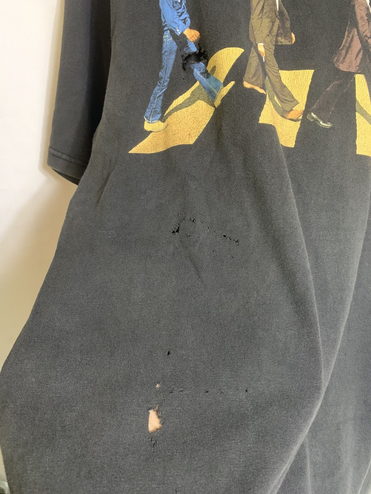Band Tees Vintage Rare The Beatles Abbey Road Size US M / EU 48-50 / 2 - 10 Thumbnail