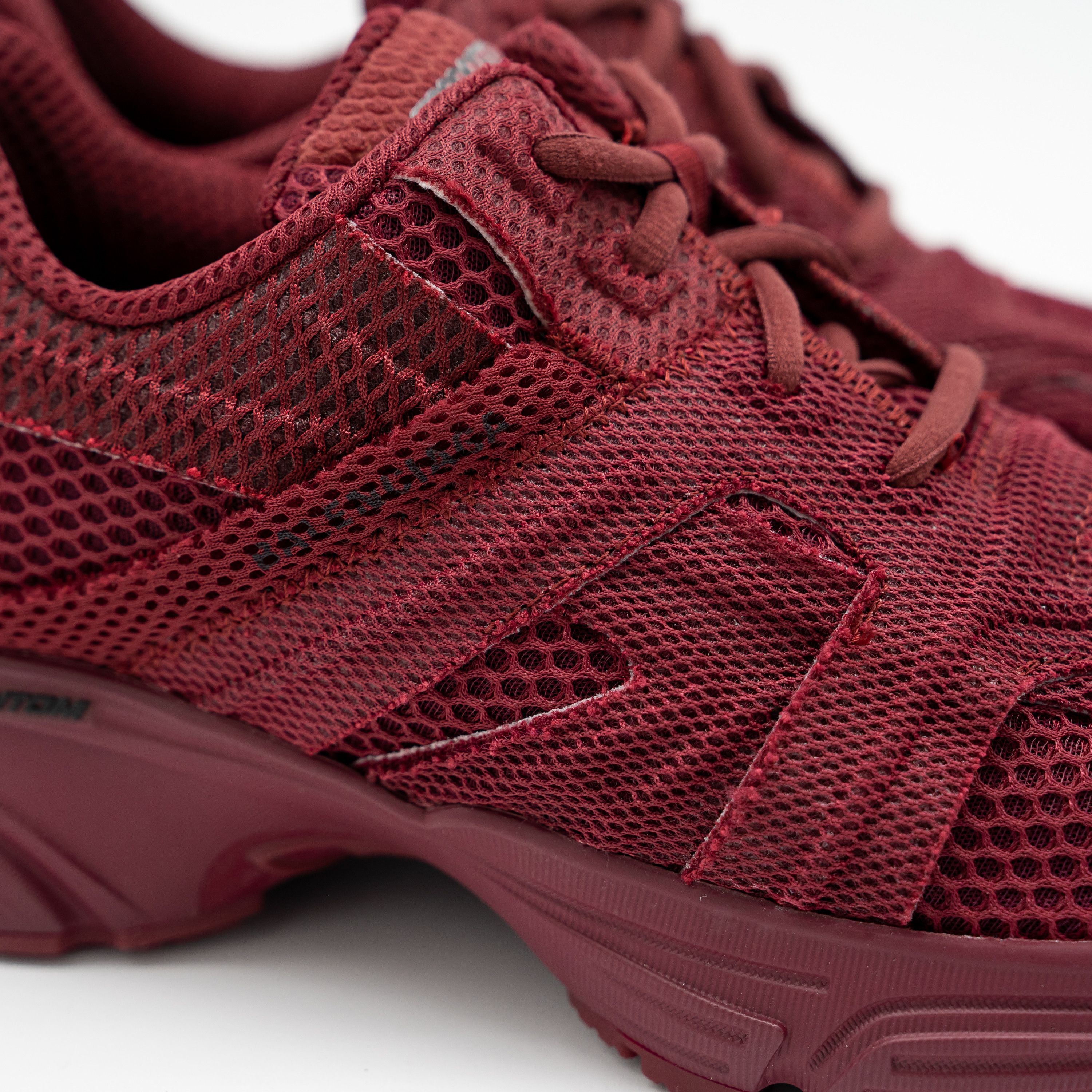 Balenciaga 39 EU / 9 US Balenciaga Phantom Sneakers Burgundy Mesh Size US 9 / IT 39 - 9 Thumbnail