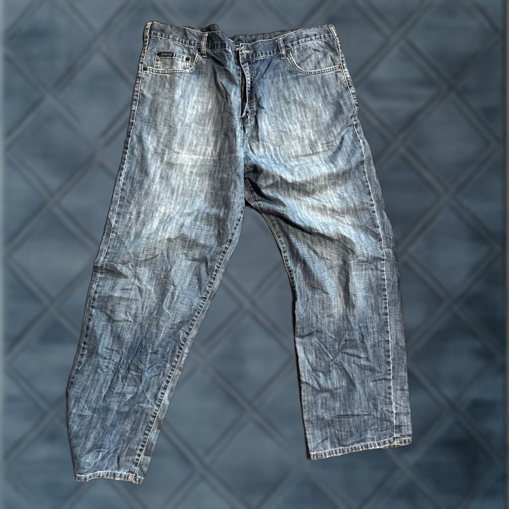 Calvin Klein Calvin Klein Jeans Men Straight 40x31 Relaxed Mid Rise Denim Cotton Blue Regular Size 40 Inseam 31 Zipper Logo Button Vintage: No - N/A Size US 40 / EU 56 - 1 Thumbnail