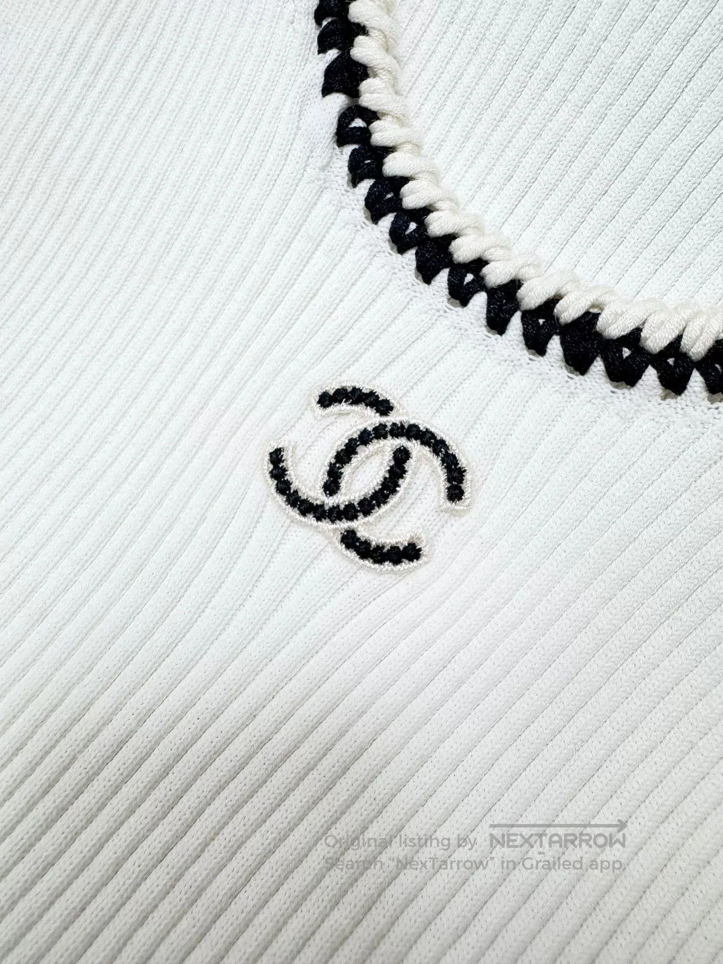 Chanel Chanel 22C White Black Trim Knit Vest. Size US L / EU 52-54 / 3 - 3 Thumbnail