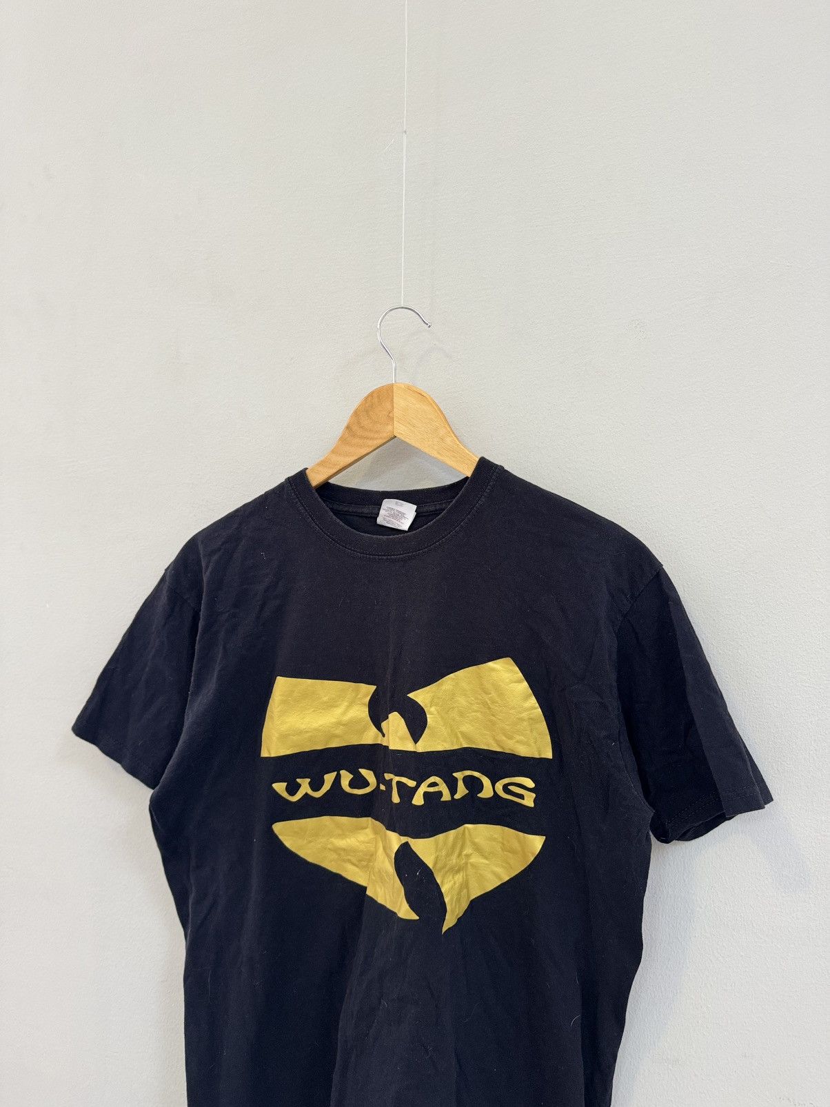Rap Tees Vintage 2000s Wu-Tang Graphic T shirt Faded Medium Rare Size US M / EU 48-50 / 2 - 2 Thumbnail